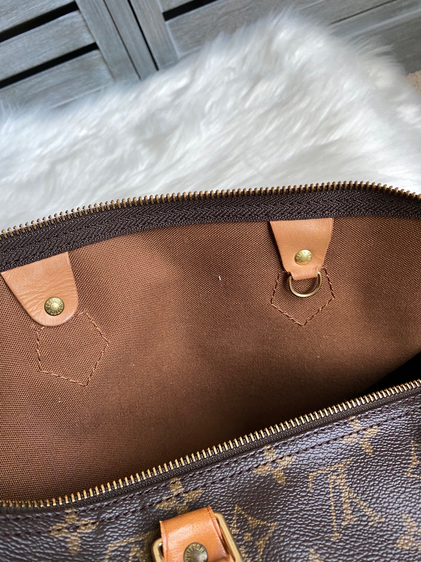 Louis Vuitton Speedy 40