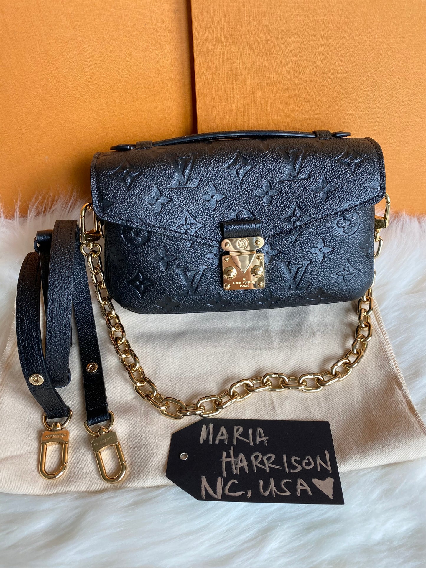 Louis Vuitton Pochette Metis East West Black Empreinte