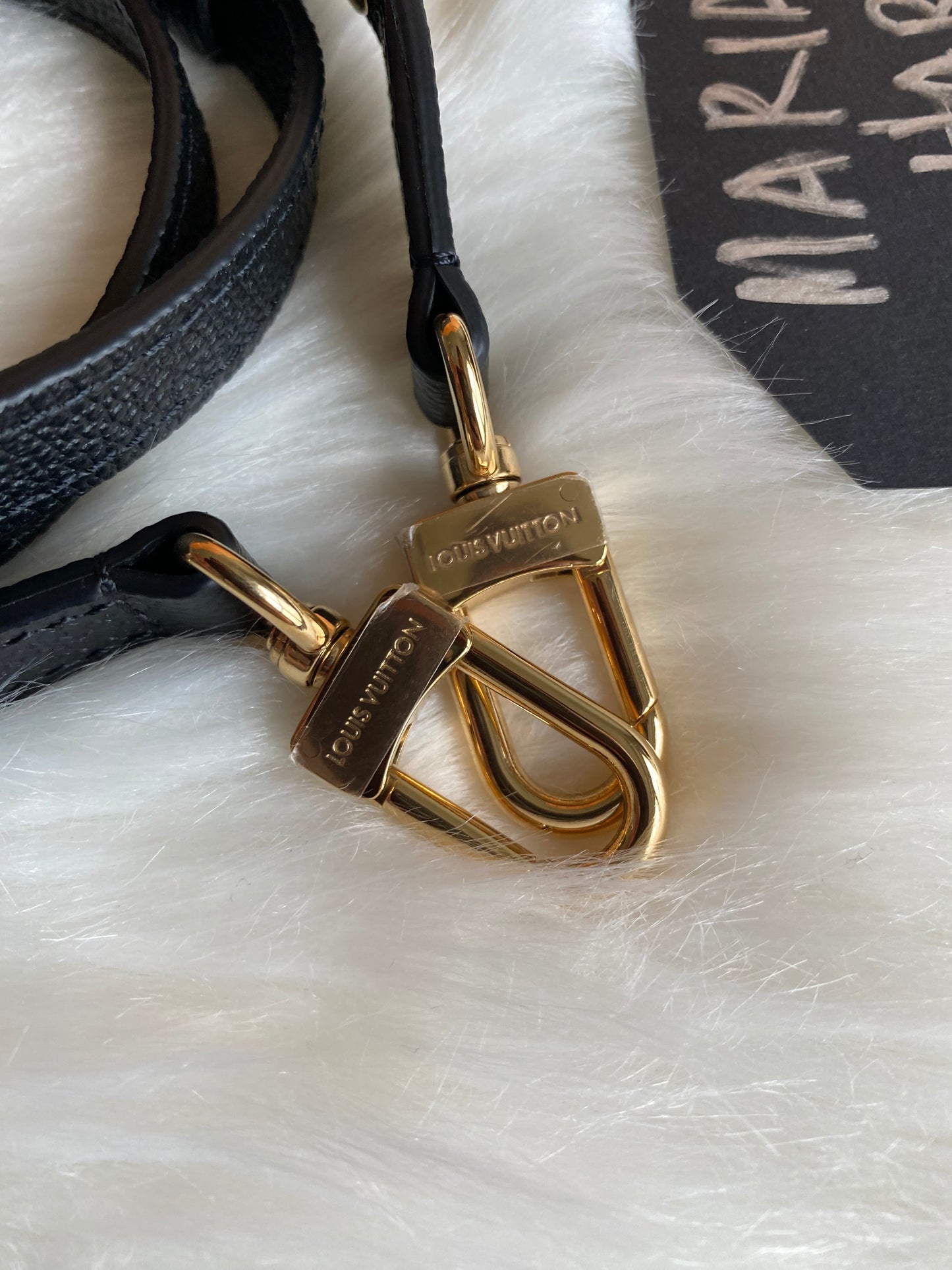 Louis Vuitton Pochette Metis East West Black Empreinte