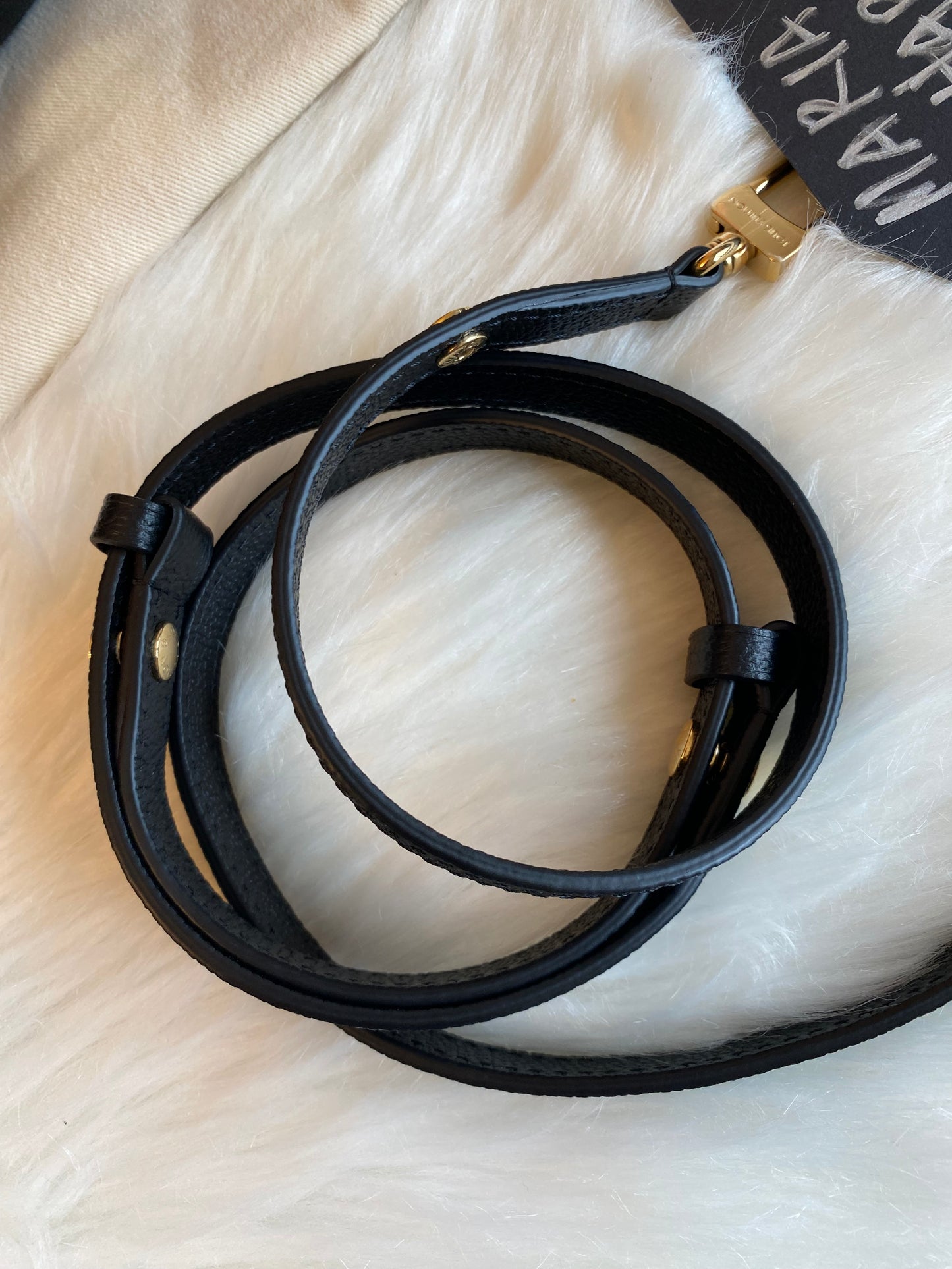 Louis Vuitton Pochette Metis East West Black Empreinte