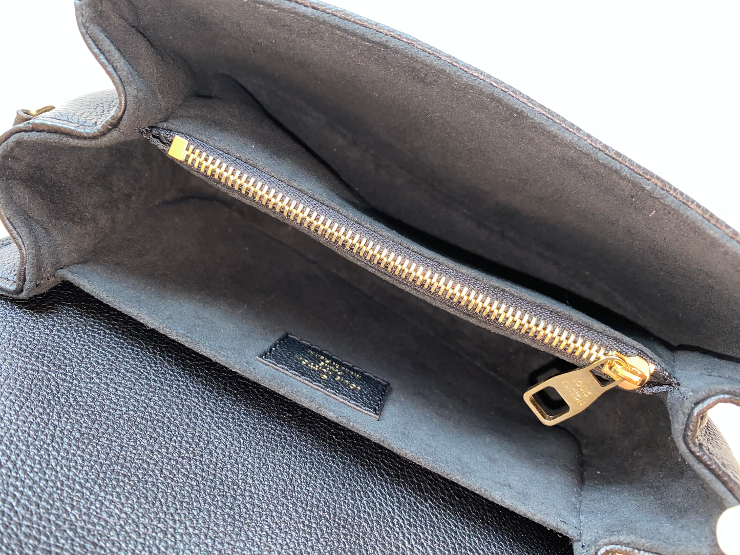 Louis Vuitton Pochette Metis East West Black Empreinte