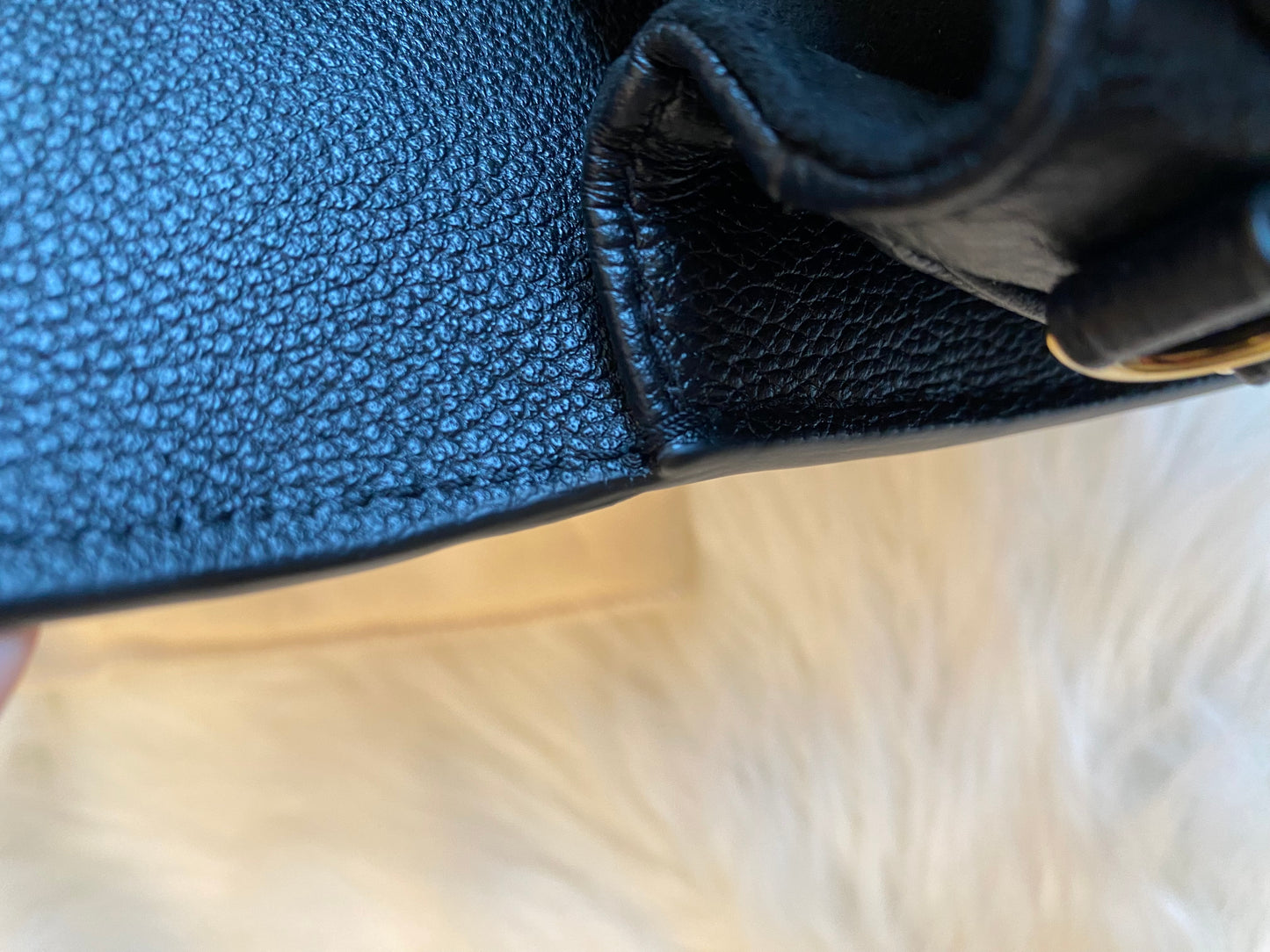 Louis Vuitton Pochette Metis East West Black Empreinte