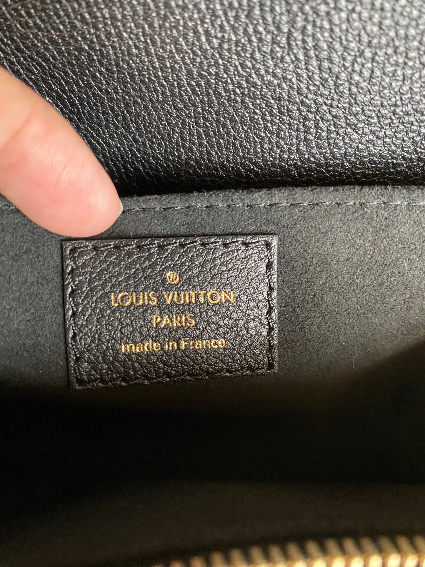 Louis Vuitton Pochette Metis East West Black Empreinte