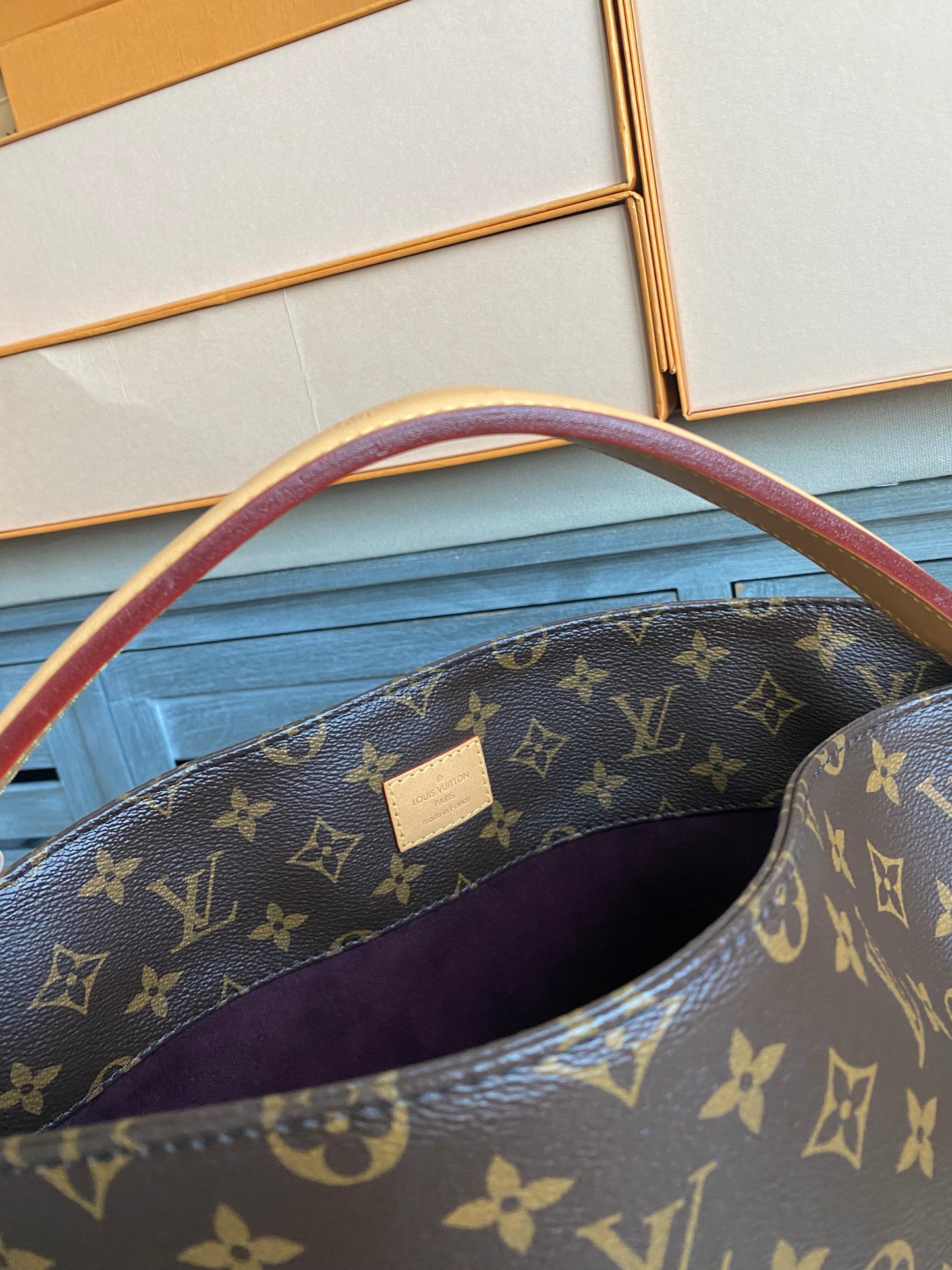 Louis Vuitton Melie Hobo