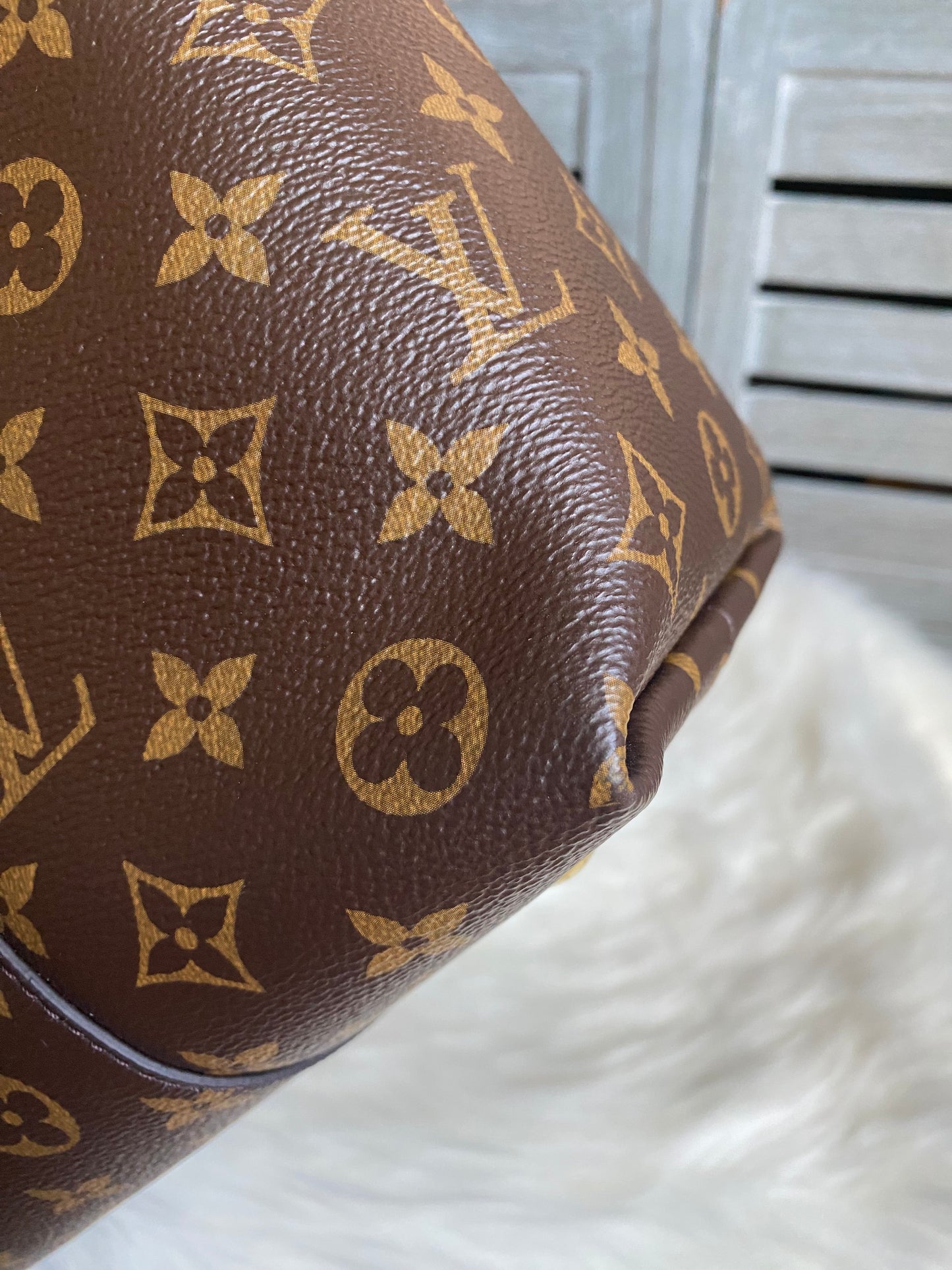 Louis Vuitton Melie Hobo