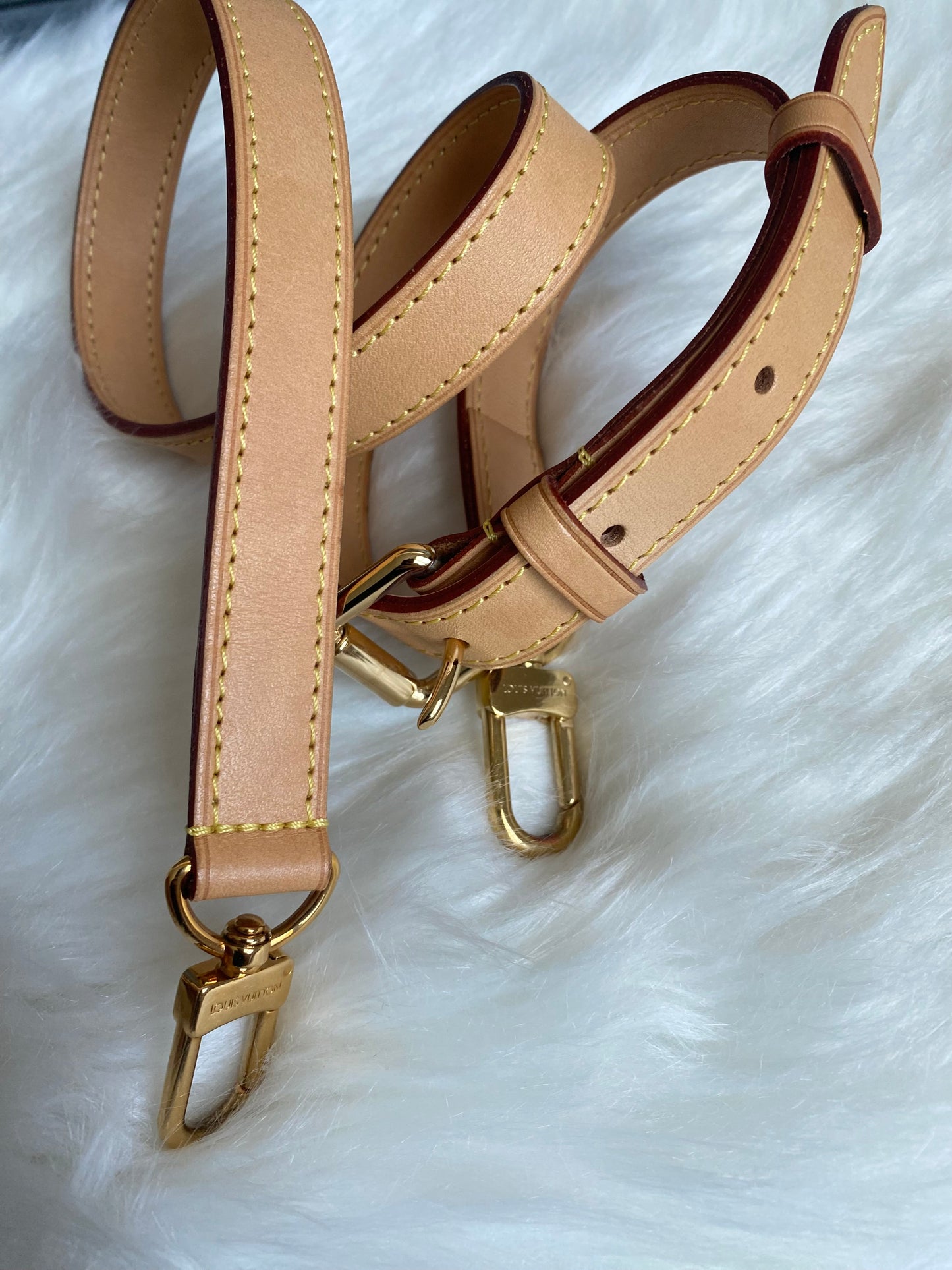 Louis Vuitton Melie Hobo