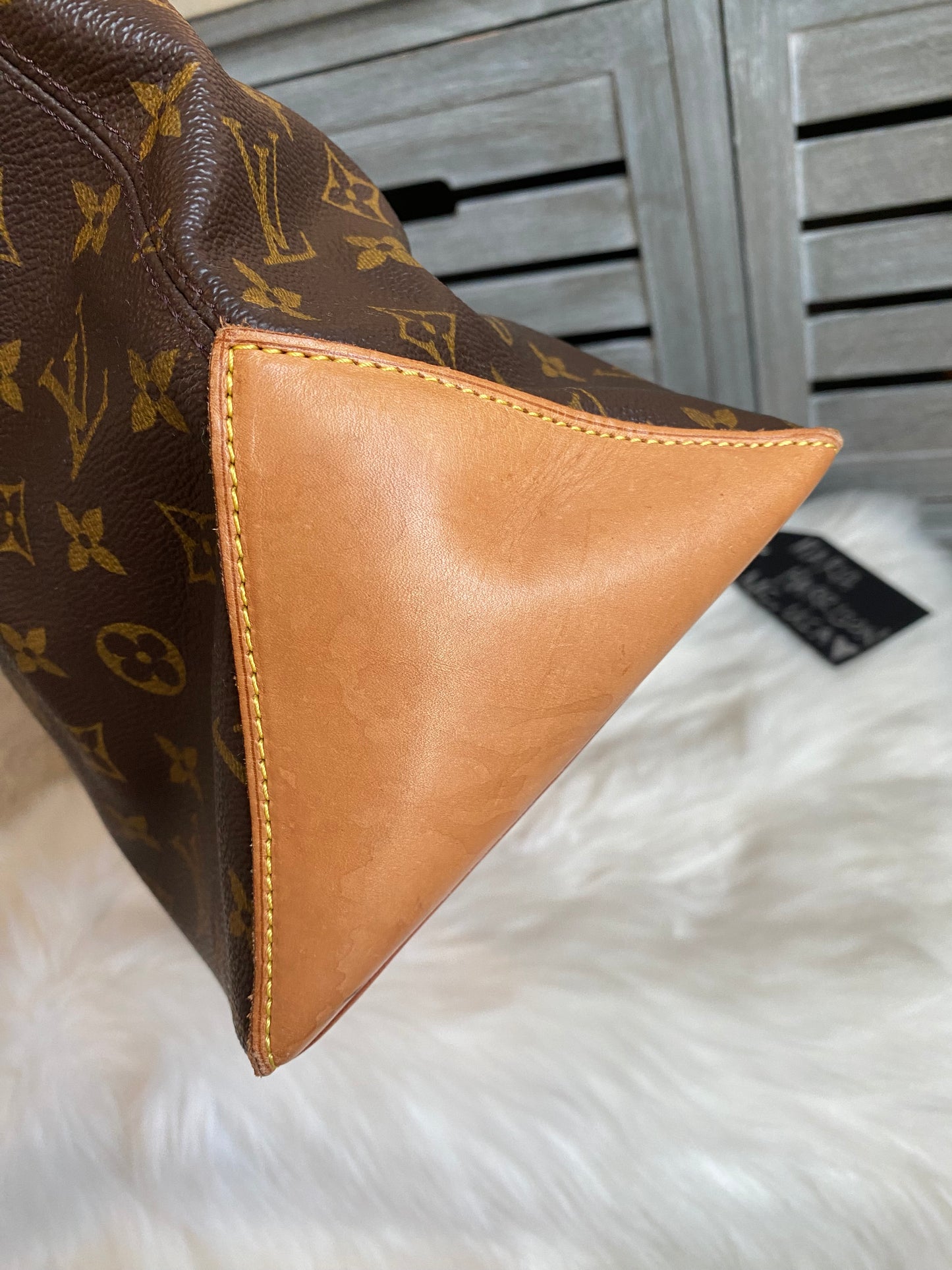 Louis Vuitton Cabas Mezzo