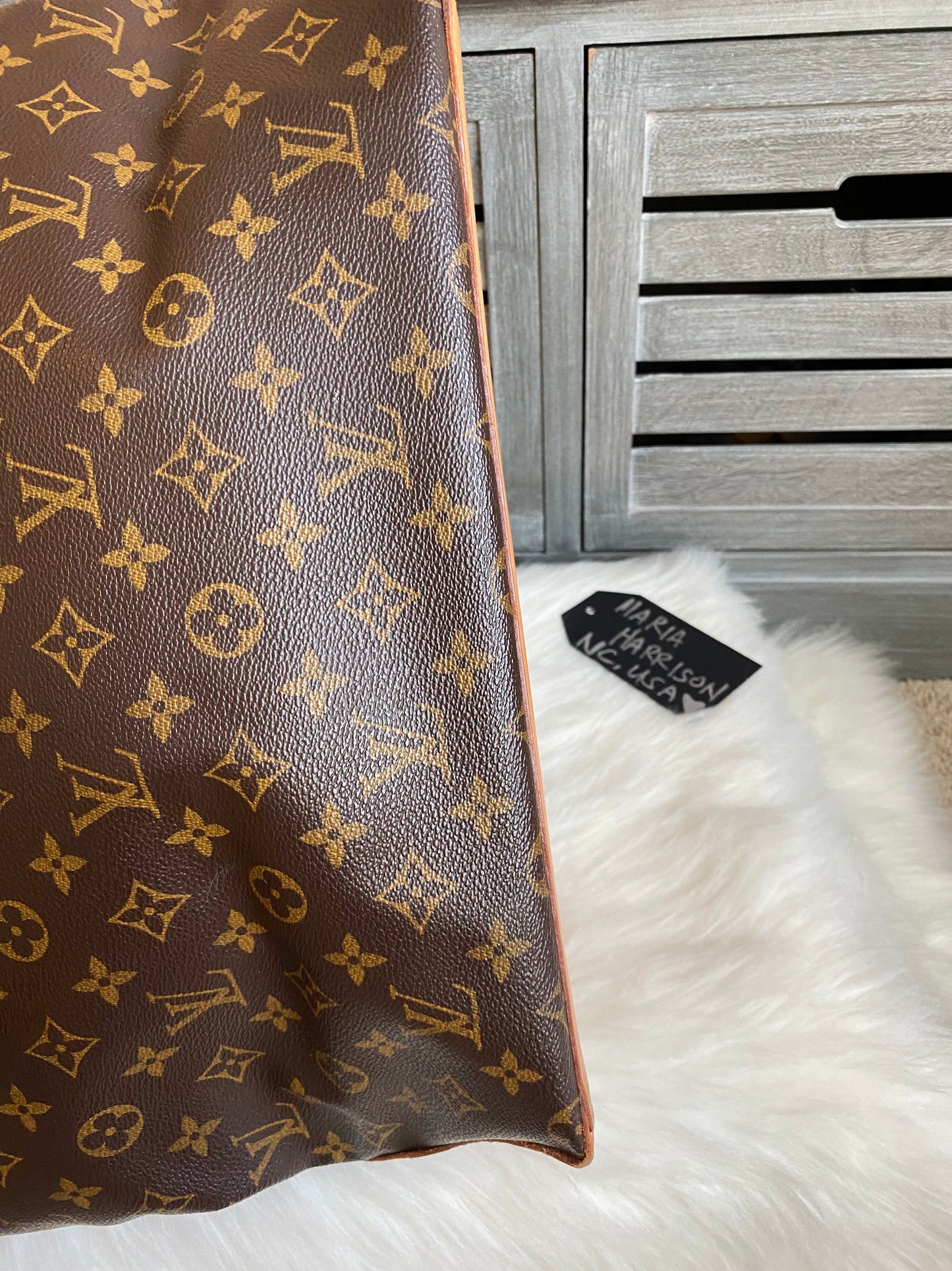 Louis Vuitton Cabas Mezzo
