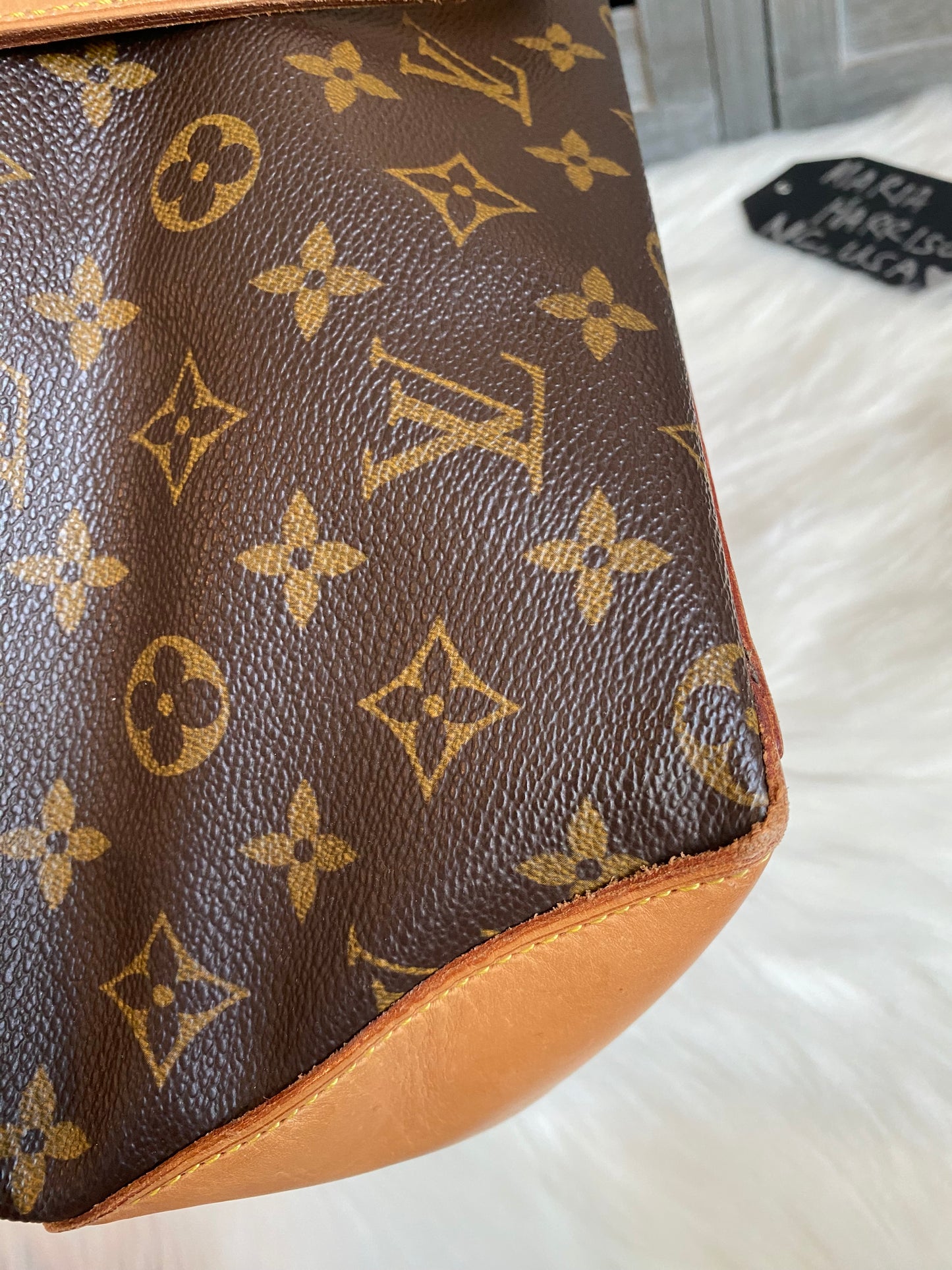 Louis Vuitton Cabas Mezzo