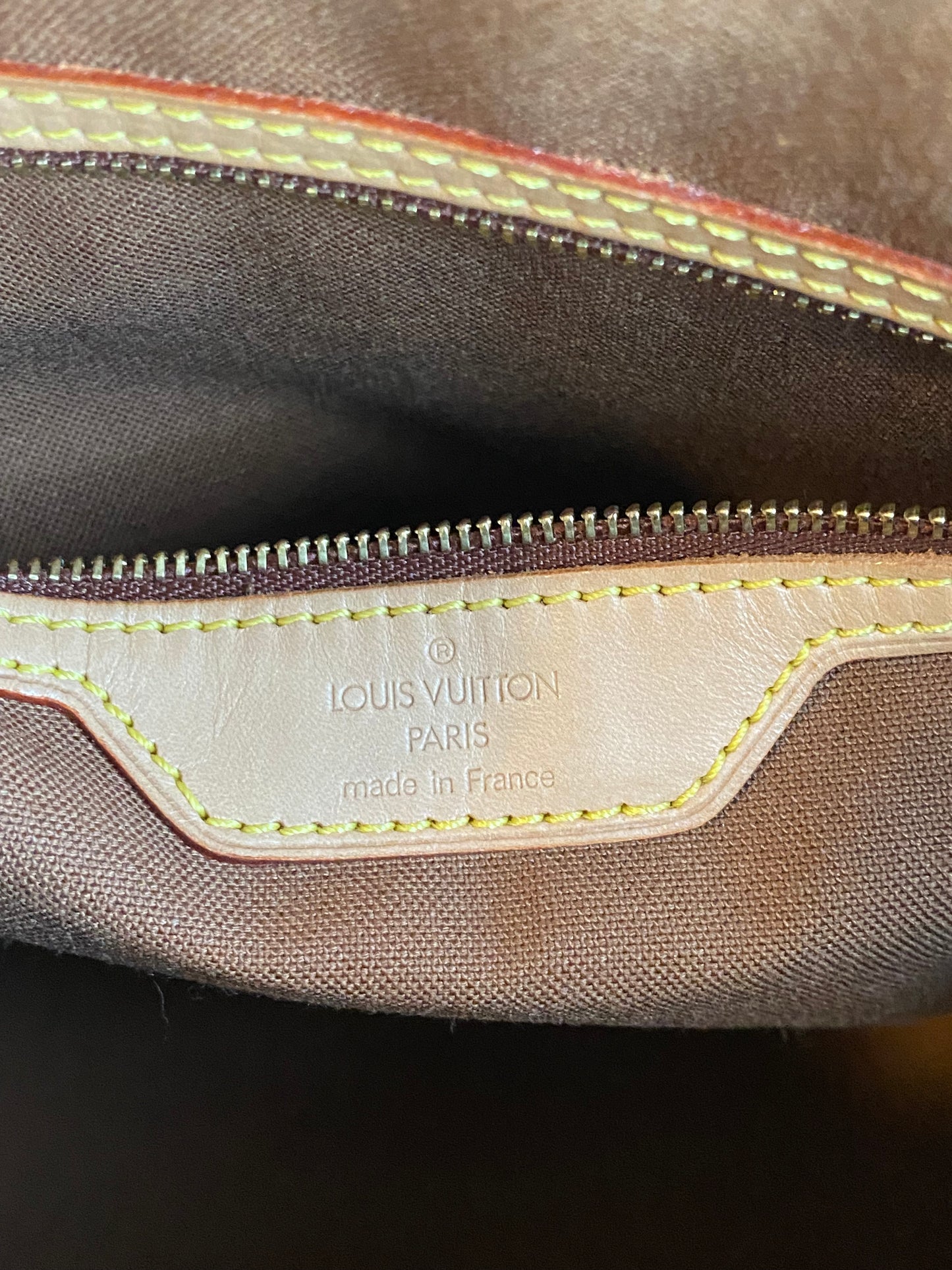Louis Vuitton Cabas Mezzo
