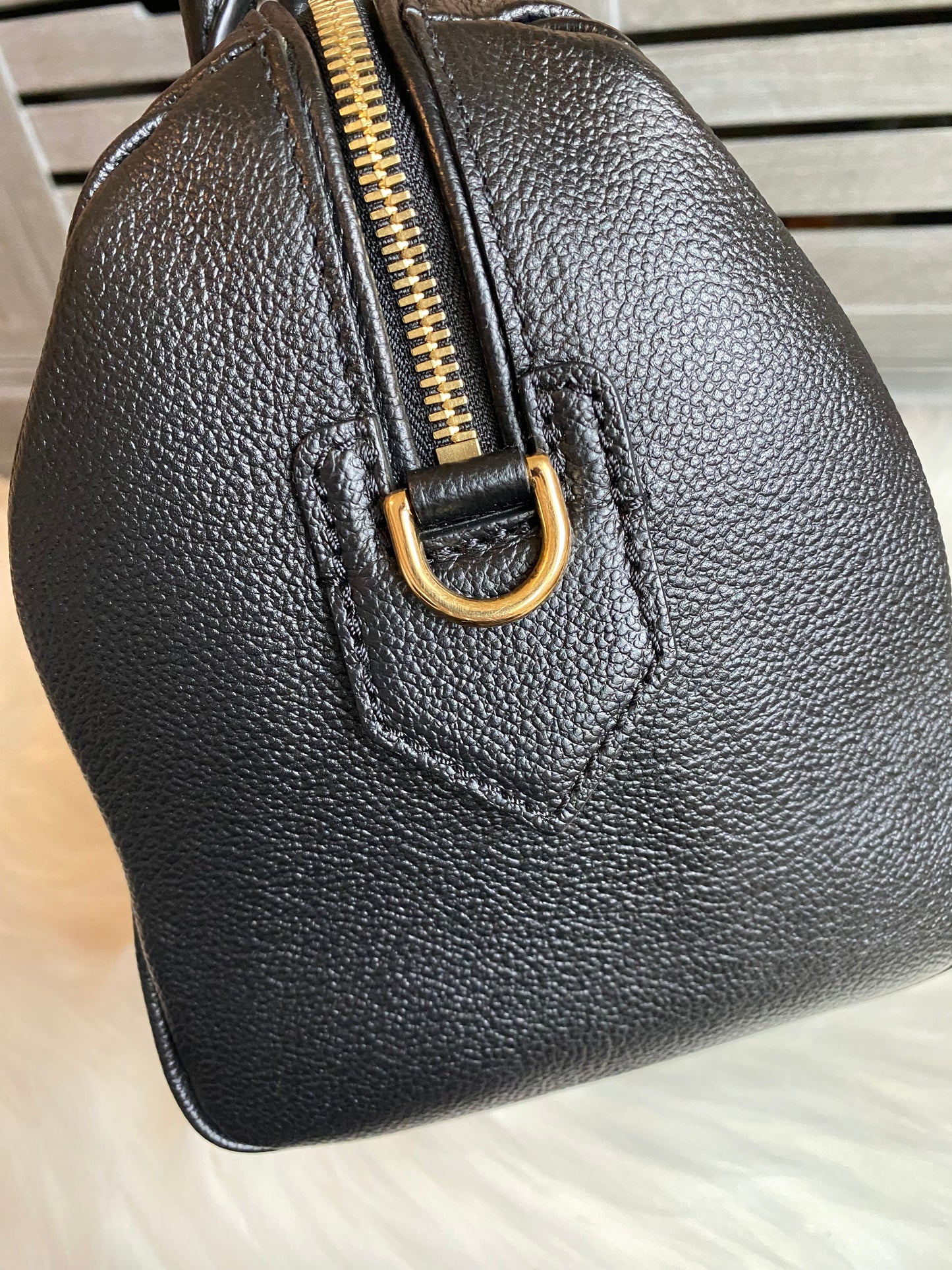 Louis Vuitton Speedy 25 Bandouliere Black Empreinte