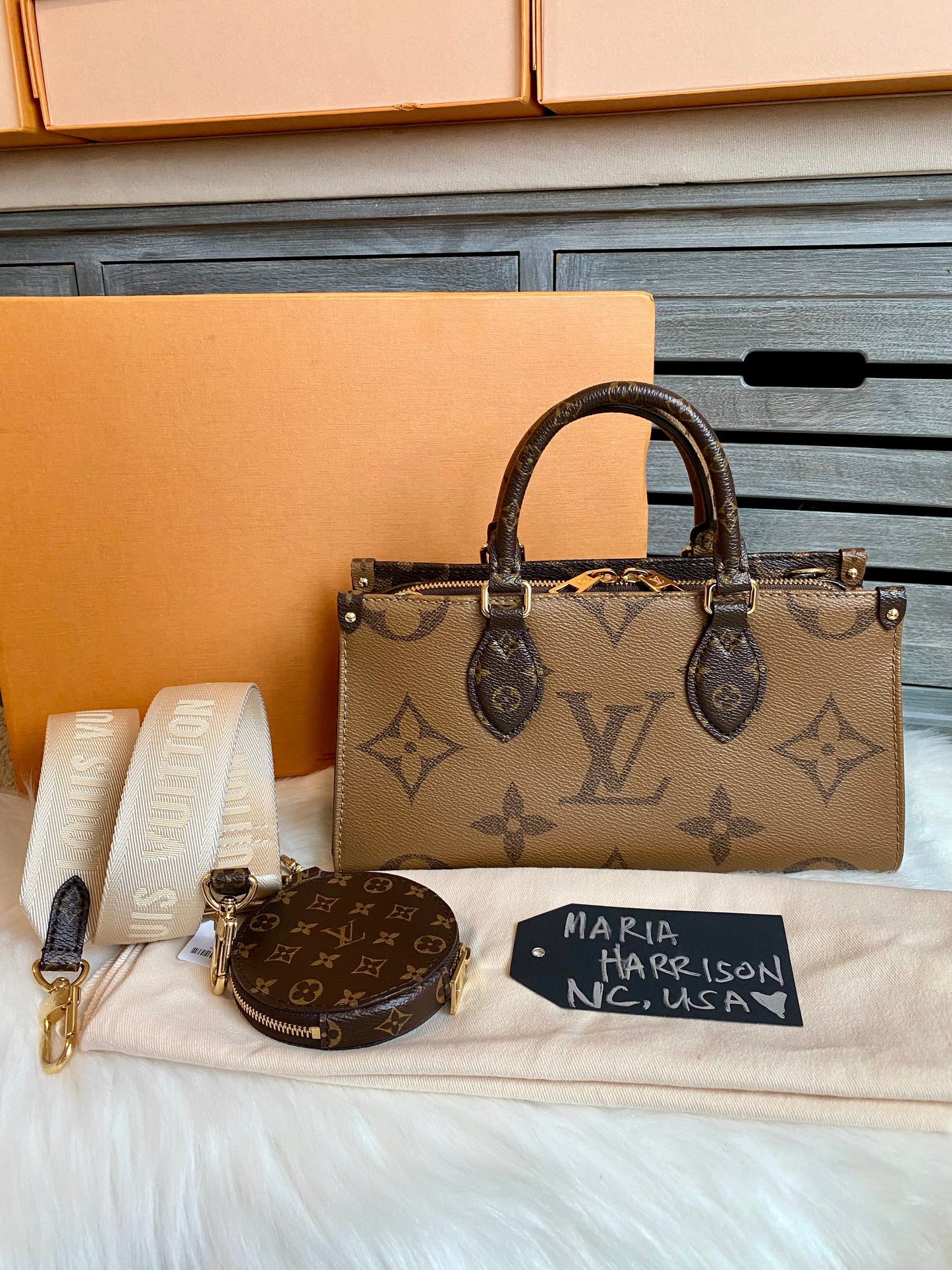 Louis Vuitton Reverse Monogram Giant OnTheGo East West