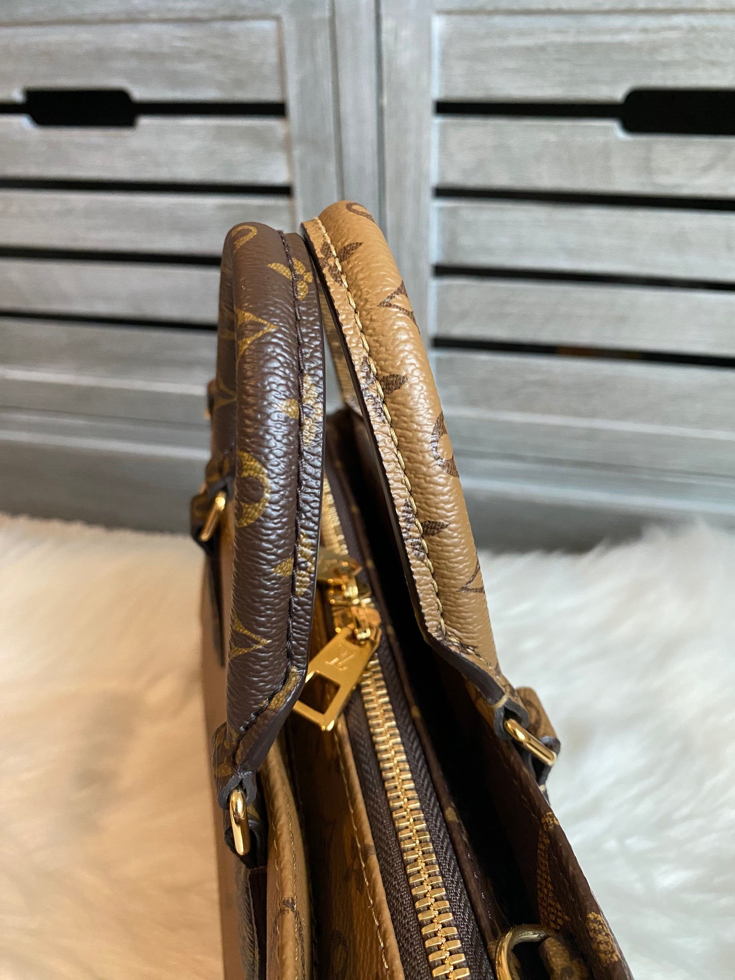 Louis Vuitton Reverse Monogram Giant OnTheGo East West