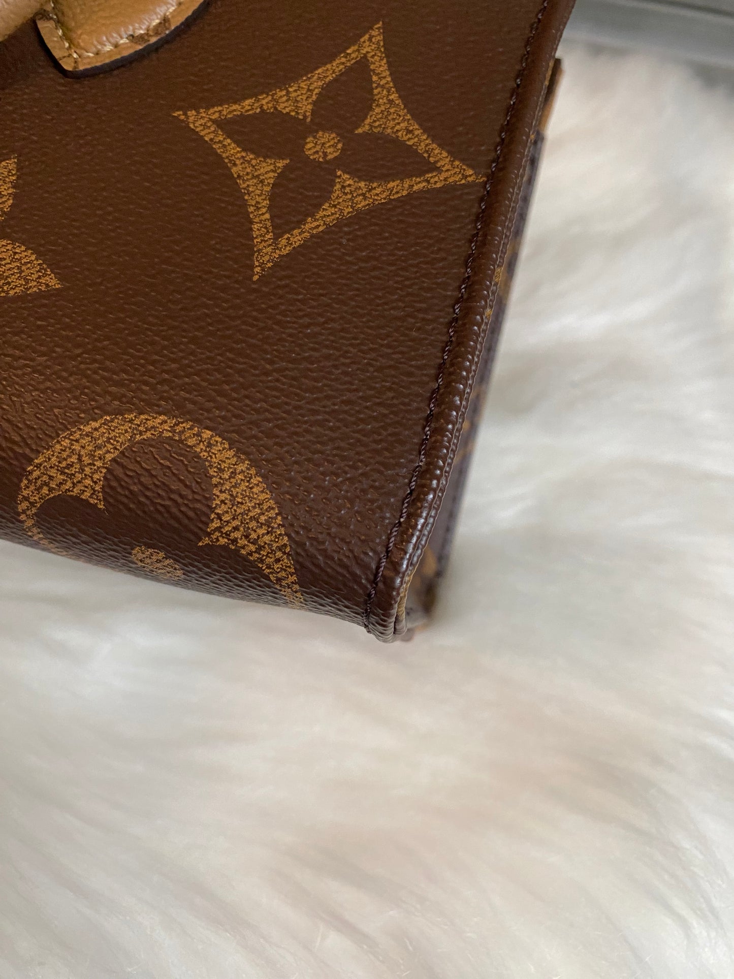 Louis Vuitton Reverse Monogram Giant OnTheGo East West