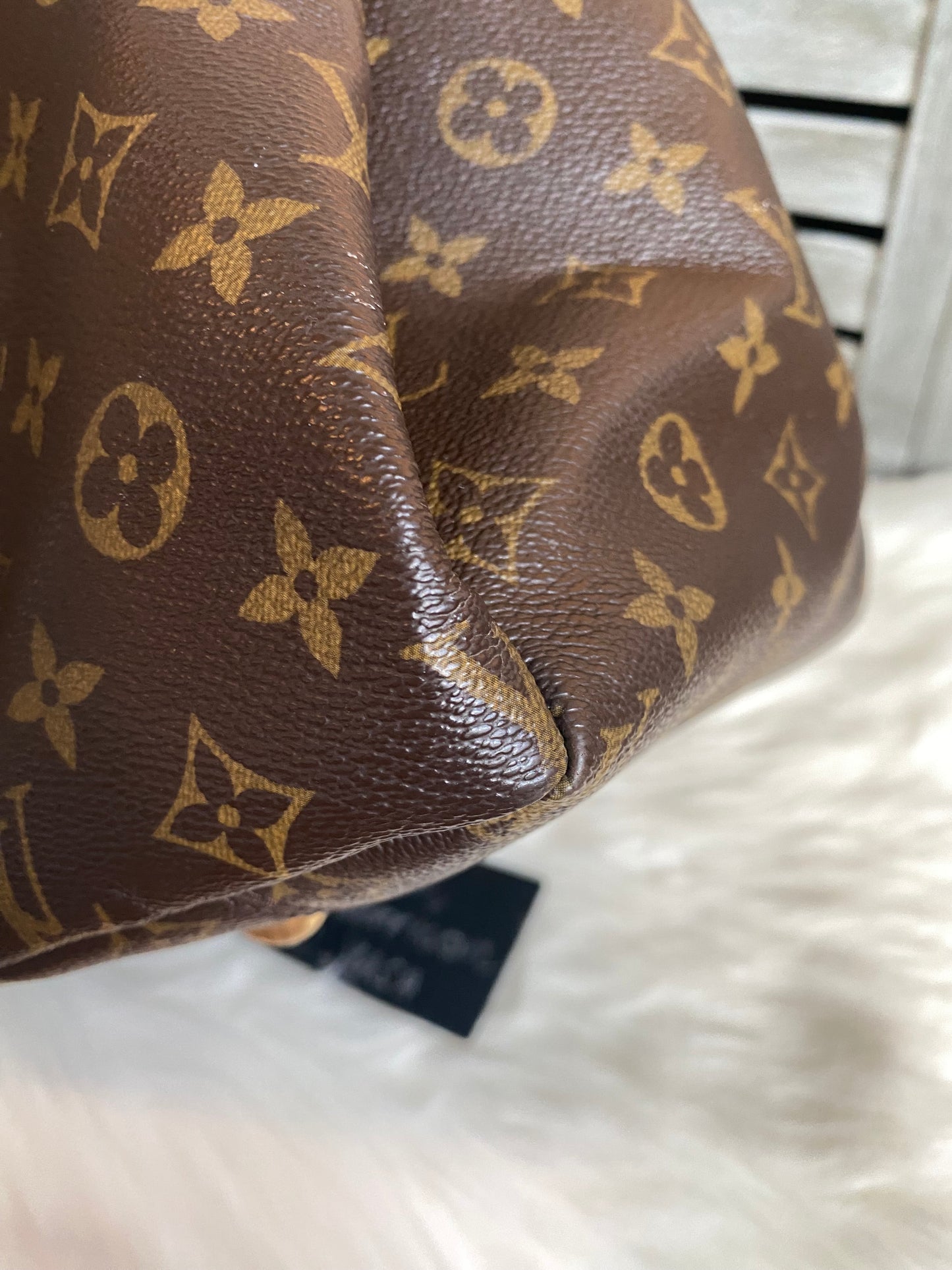 Louis Vuitton Artsy GM