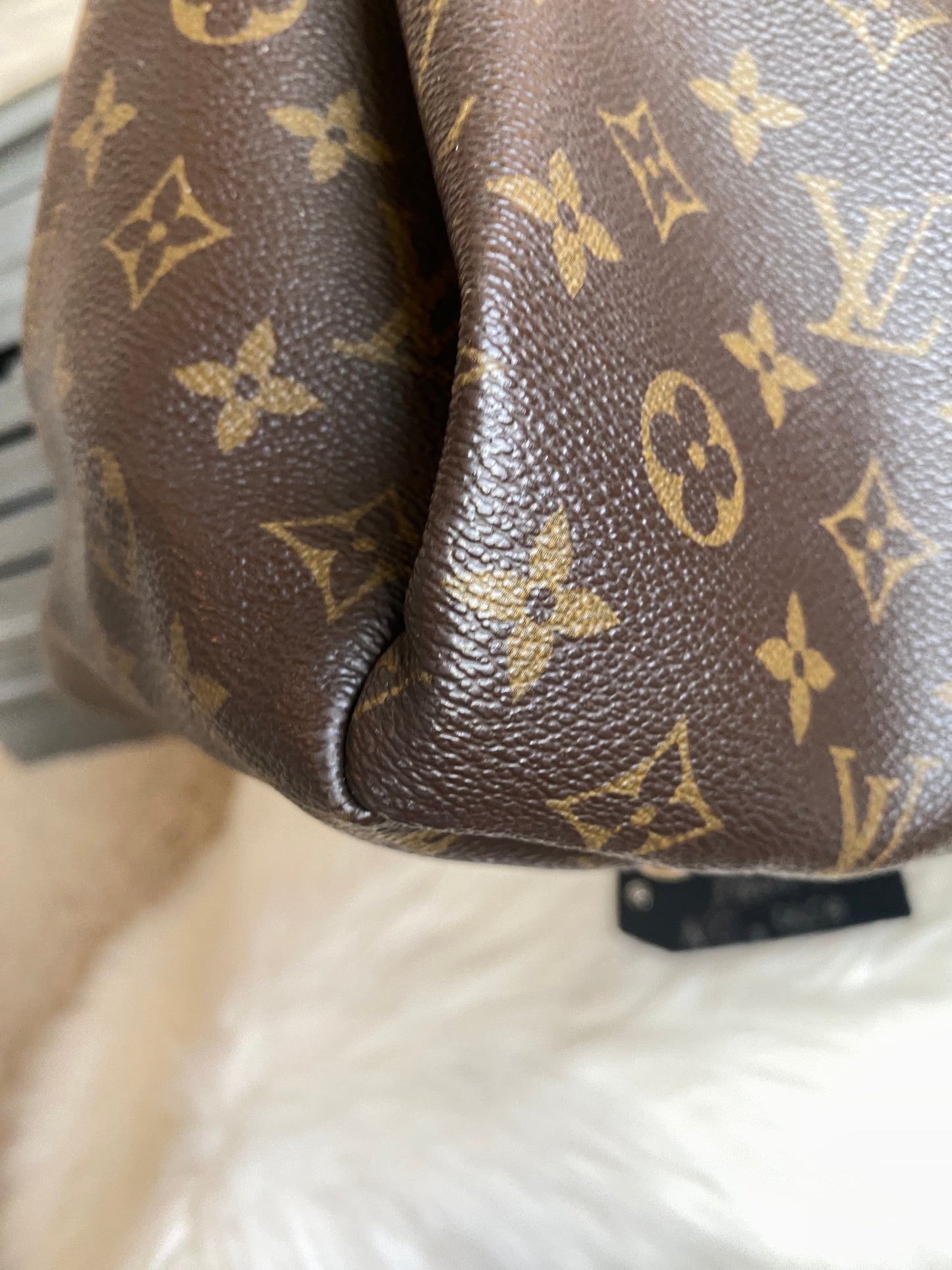 Louis Vuitton Artsy GM