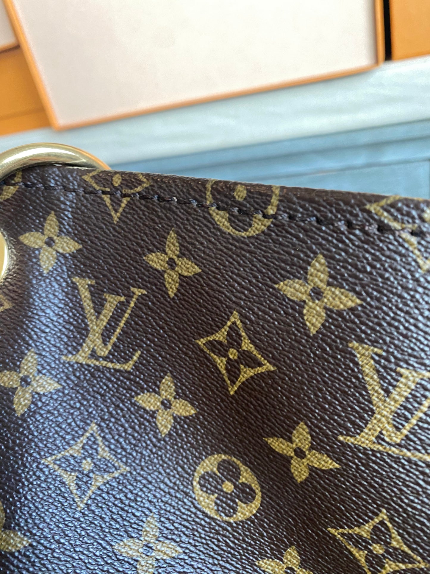 Louis Vuitton Artsy GM