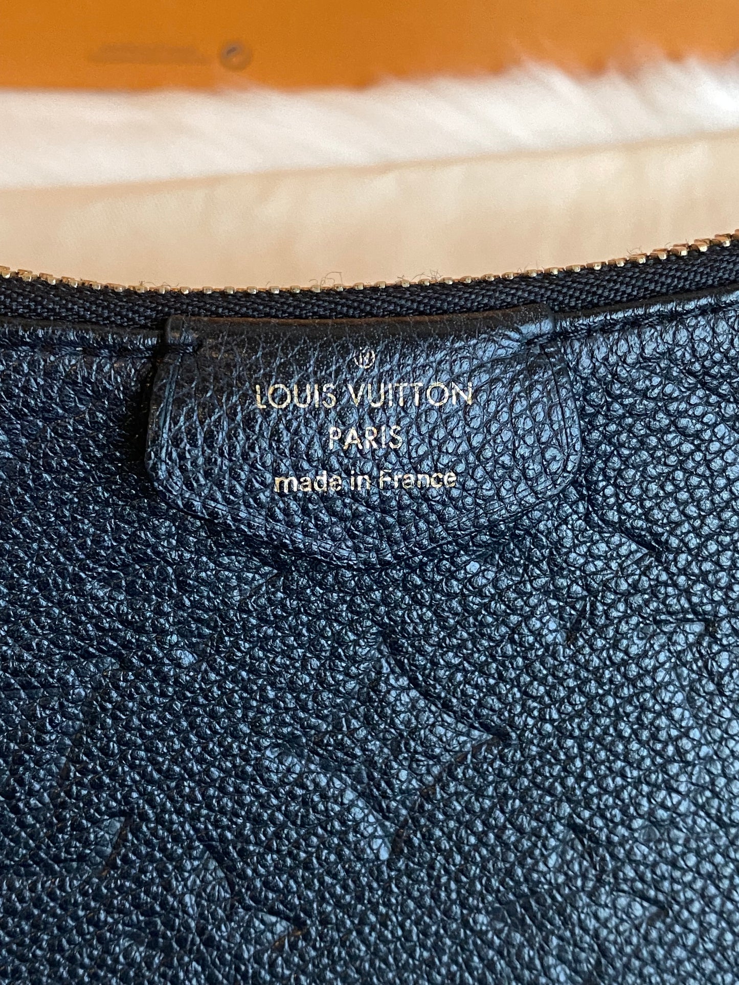 Louis Vuitton Easy Pouch On Strap Black