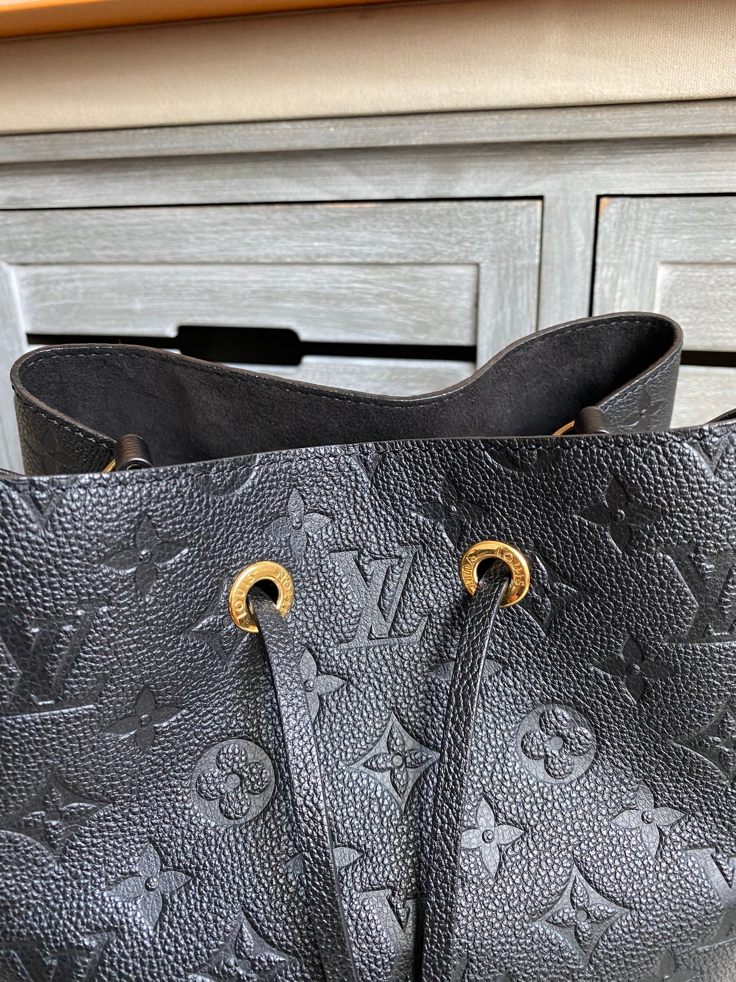 Louis Vuitton Neo Noe MM Black Empreinte