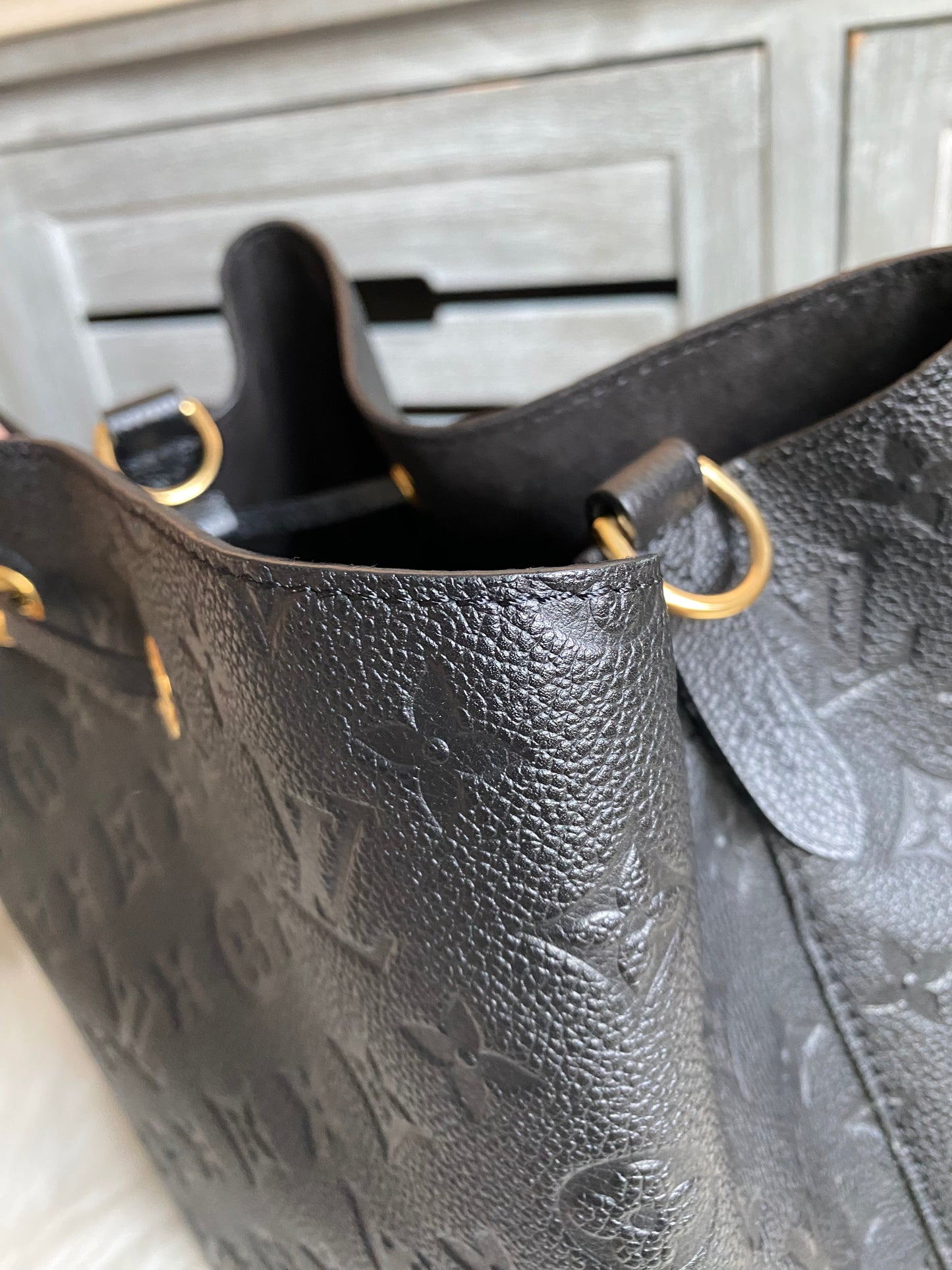 Louis Vuitton Neo Noe MM Black Empreinte