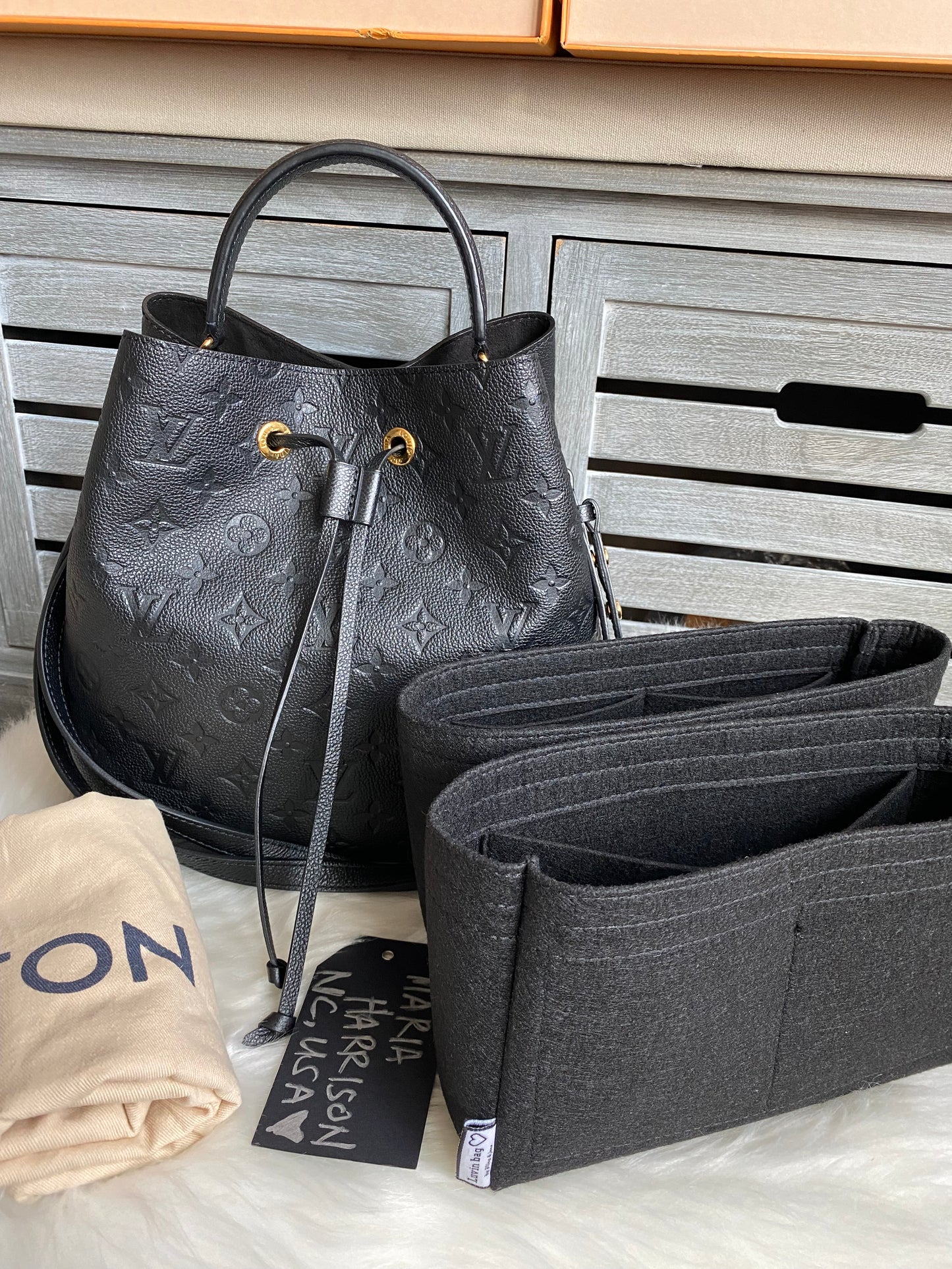Louis Vuitton Neo Noe MM Black Empreinte