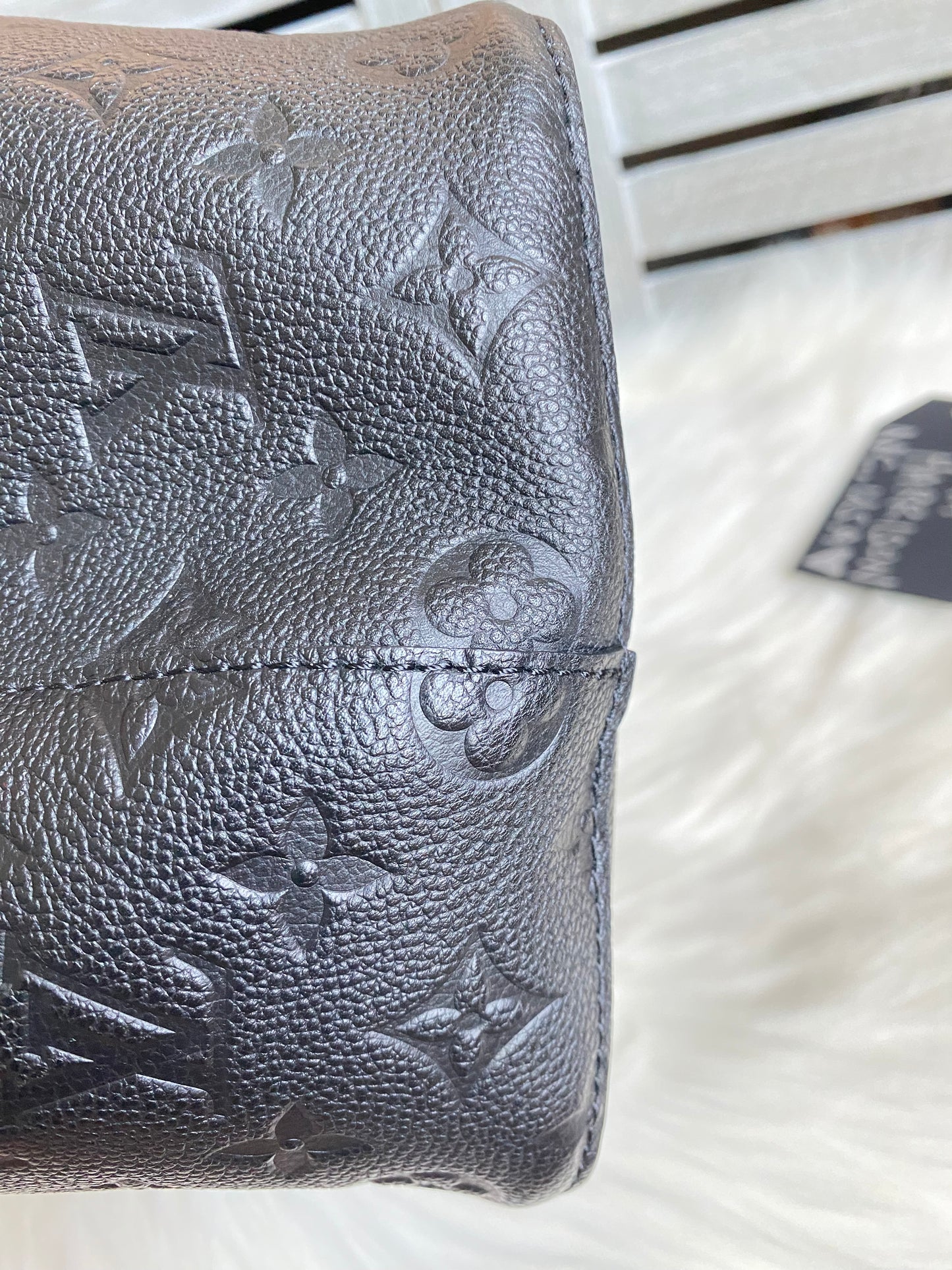 Louis Vuitton Neo Noe MM Black Empreinte