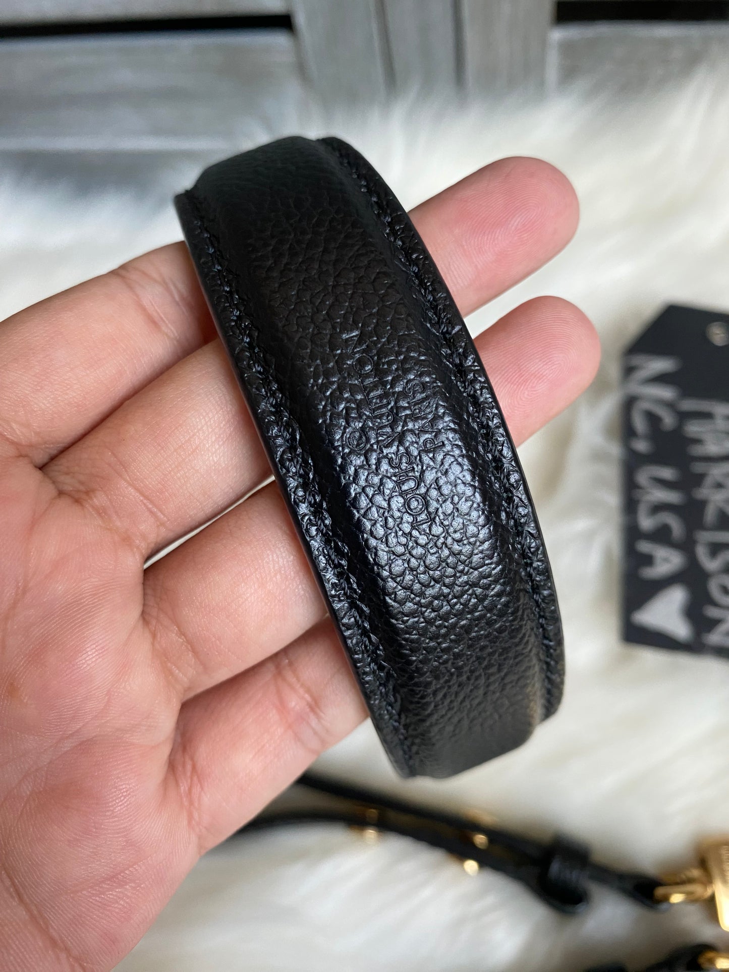 Louis Vuitton Neo Noe MM Black Empreinte