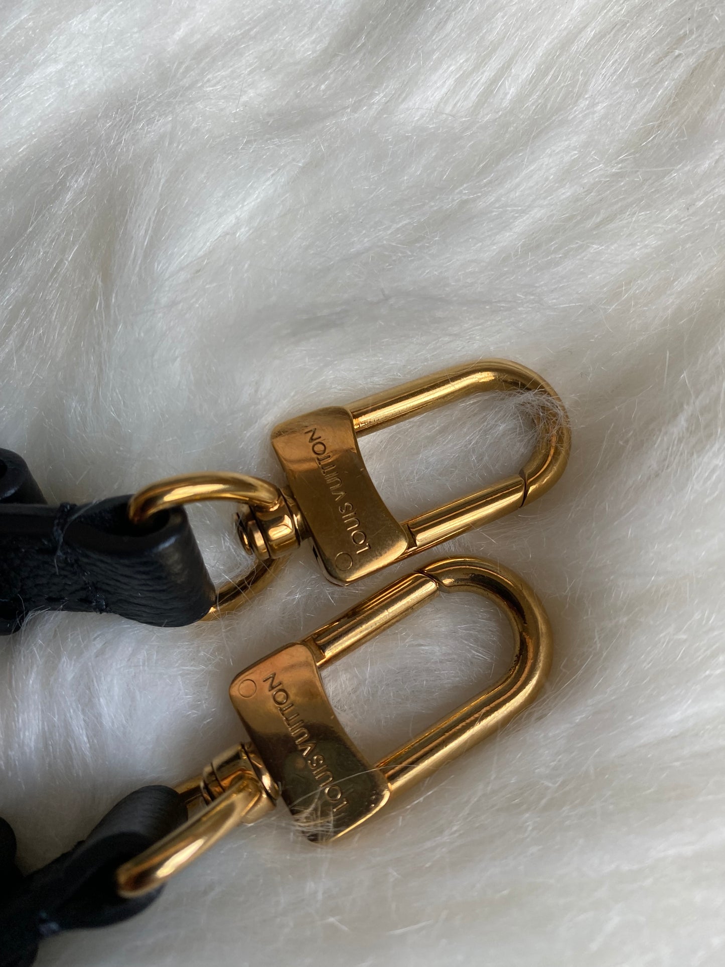 Louis Vuitton Neo Noe MM Black Empreinte