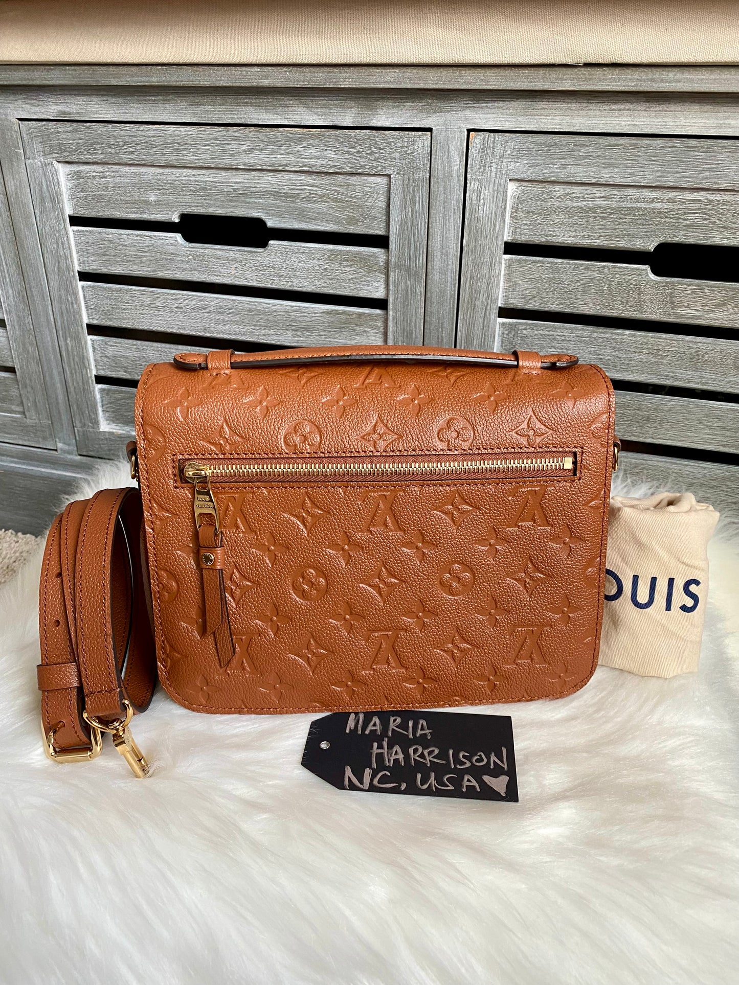 Louis Vuitton Pochette Metis Empreinte Leather - Cognac