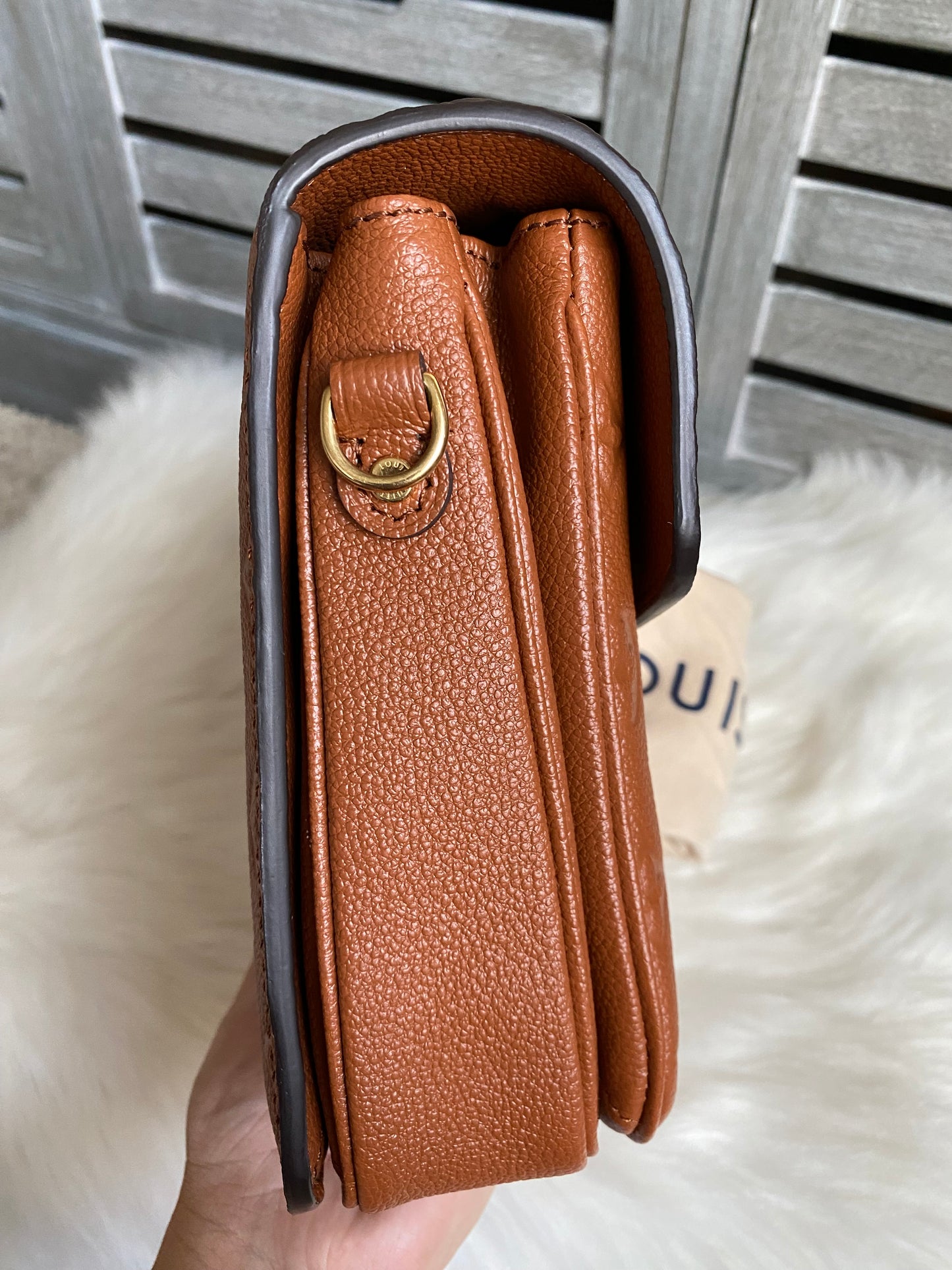 Louis Vuitton Pochette Metis Empreinte Leather - Cognac