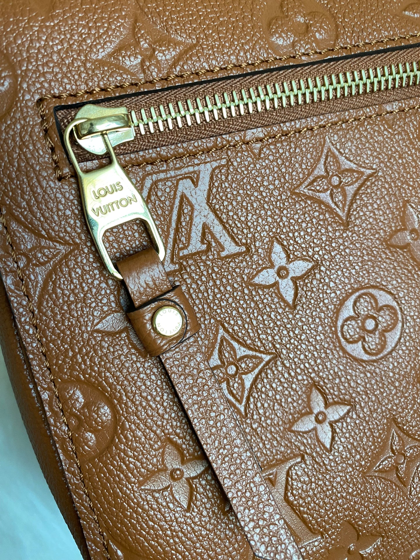 Louis Vuitton Pochette Metis Empreinte Leather - Cognac