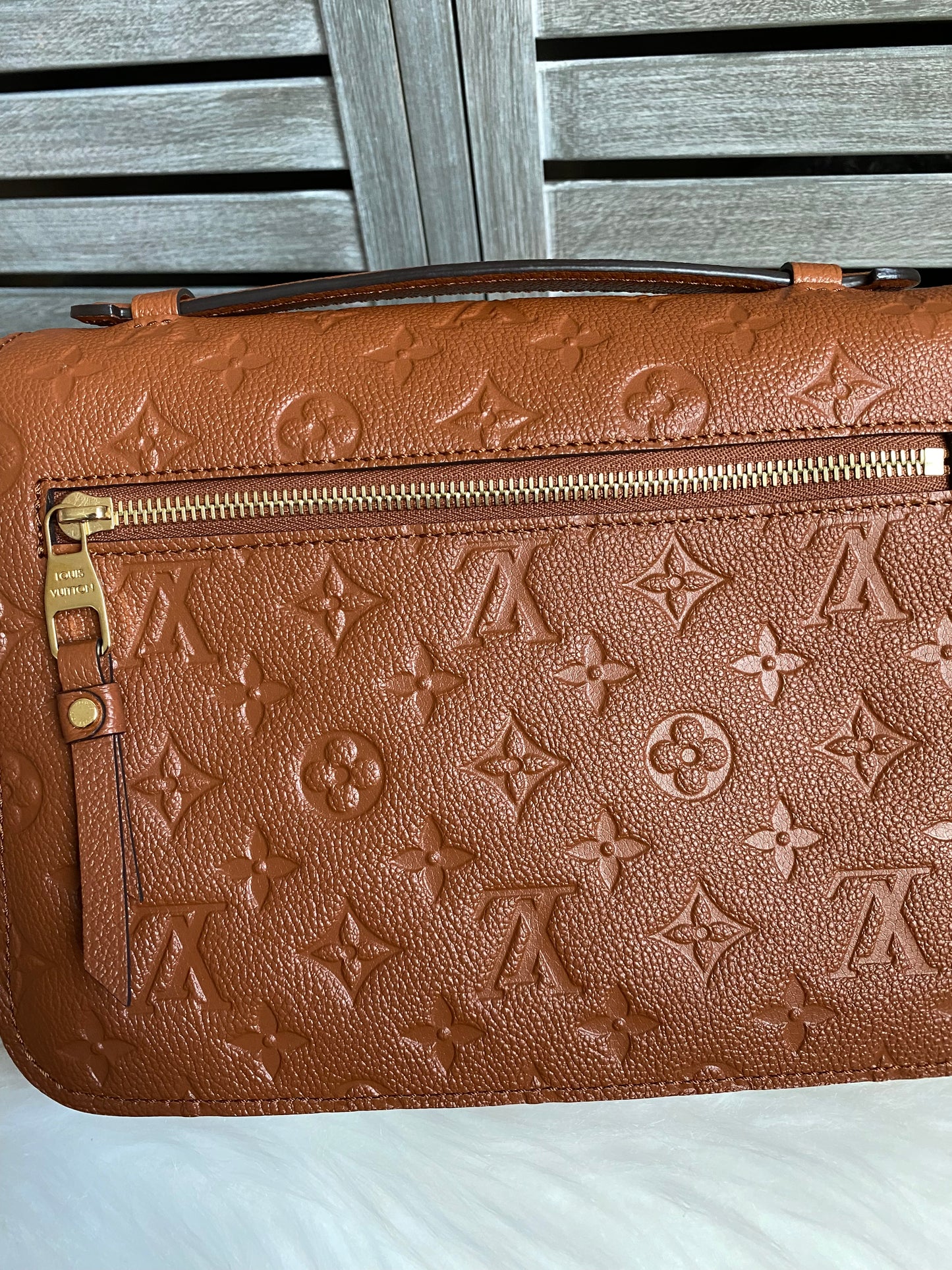 Louis Vuitton Pochette Metis Empreinte Leather - Cognac