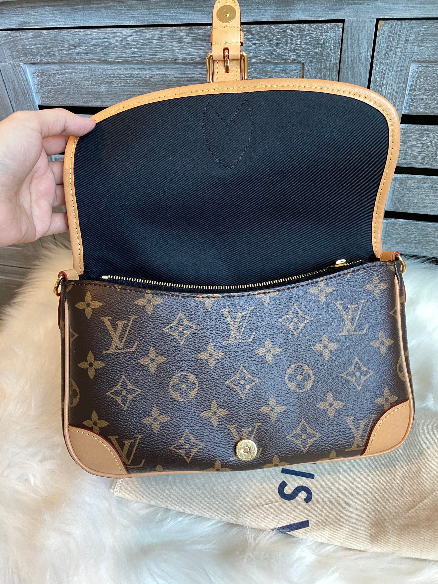 Louis Vuitton Diane Black