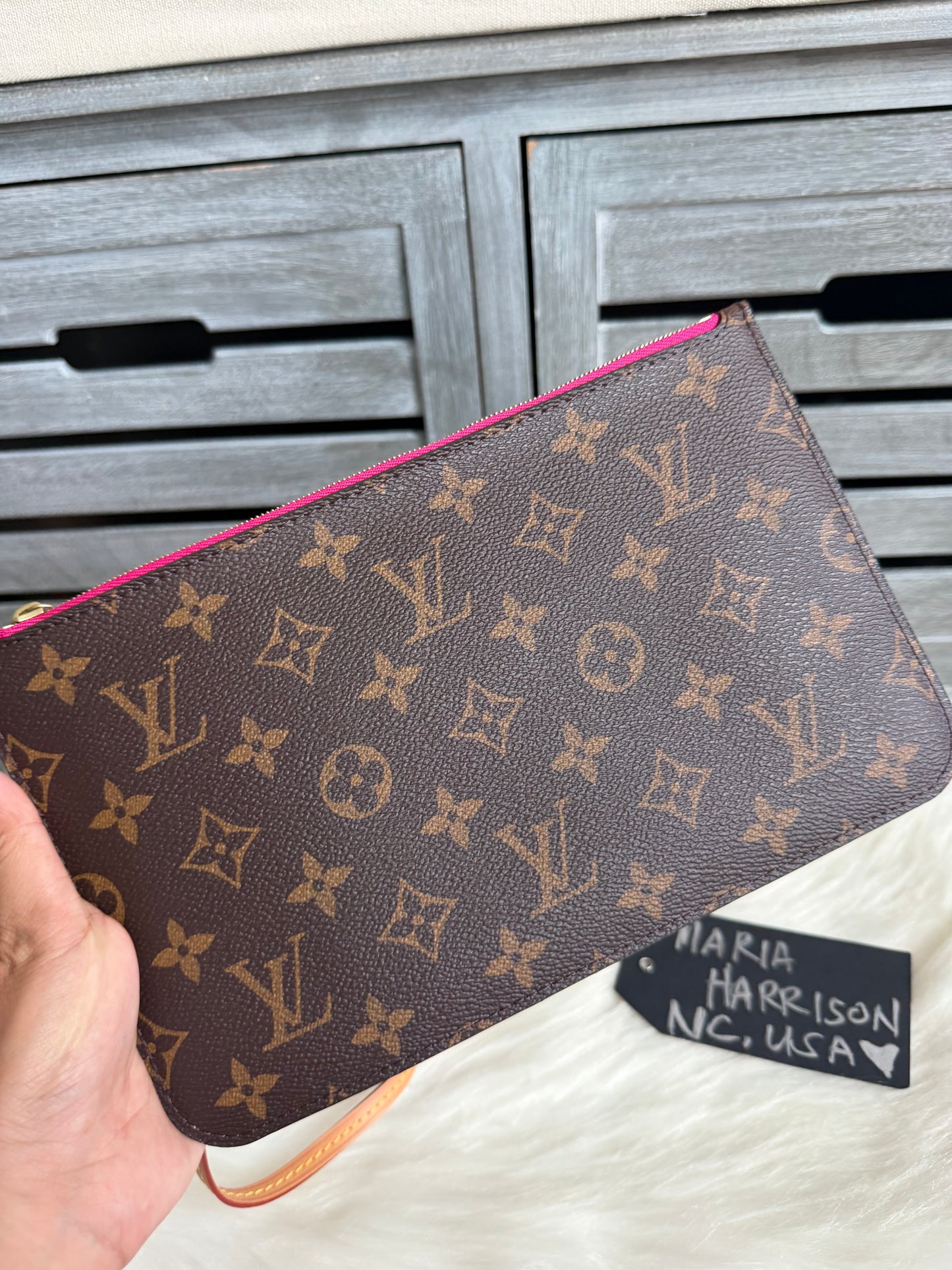 Louis Vuitton Neverfull MM With Pouch Pivoine