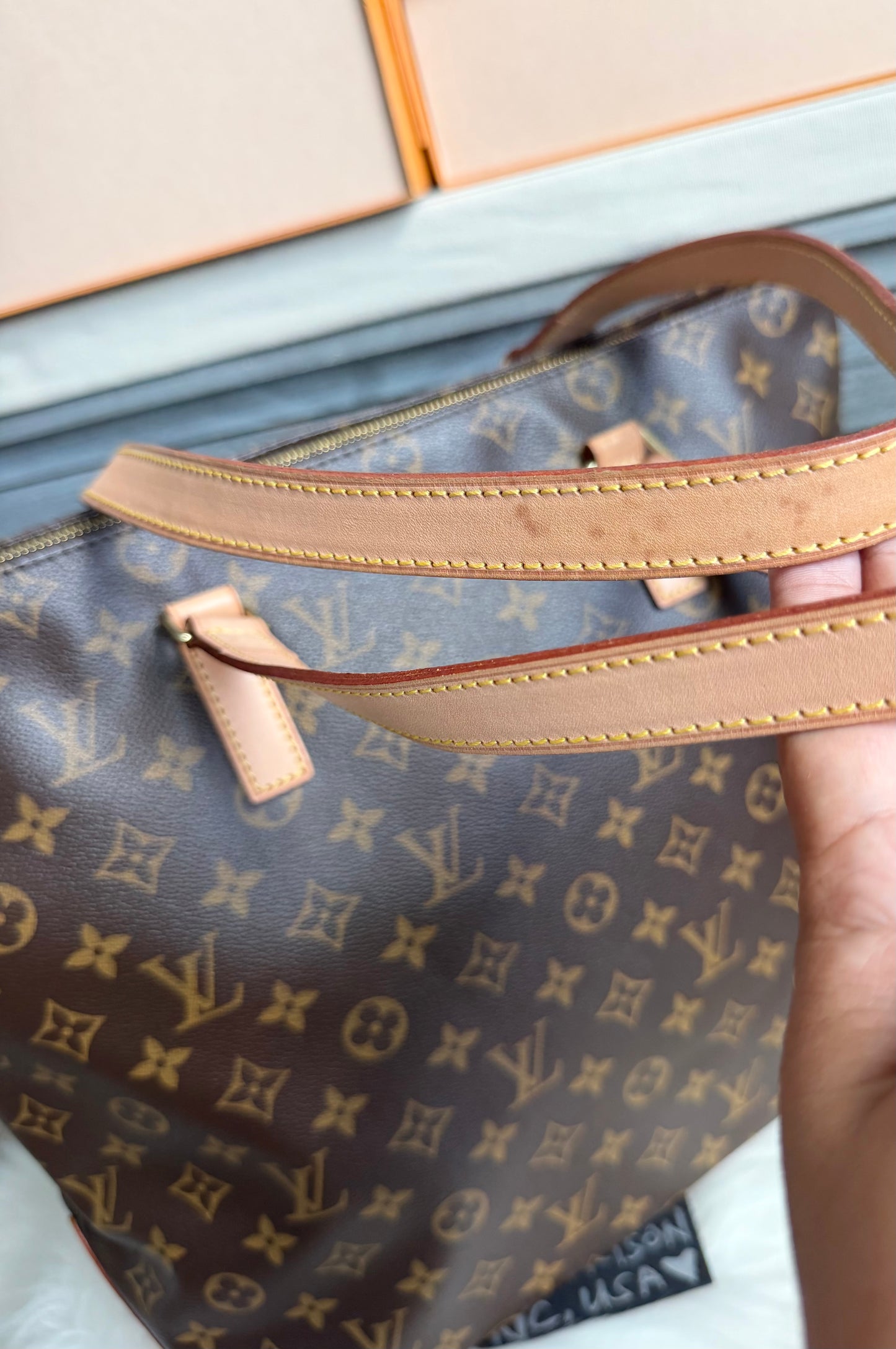 Louis Vuitton Cabas Mezzo