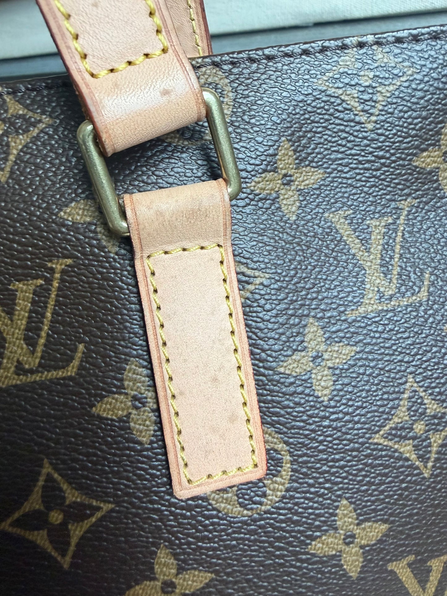 Louis Vuitton Cabas Mezzo