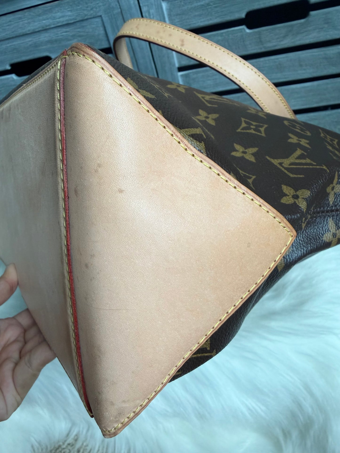 Louis Vuitton Cabas Mezzo