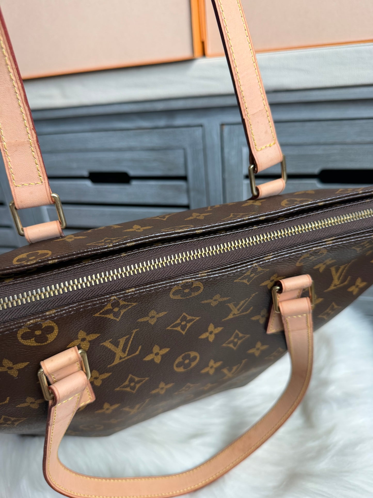 Louis Vuitton Cabas Mezzo