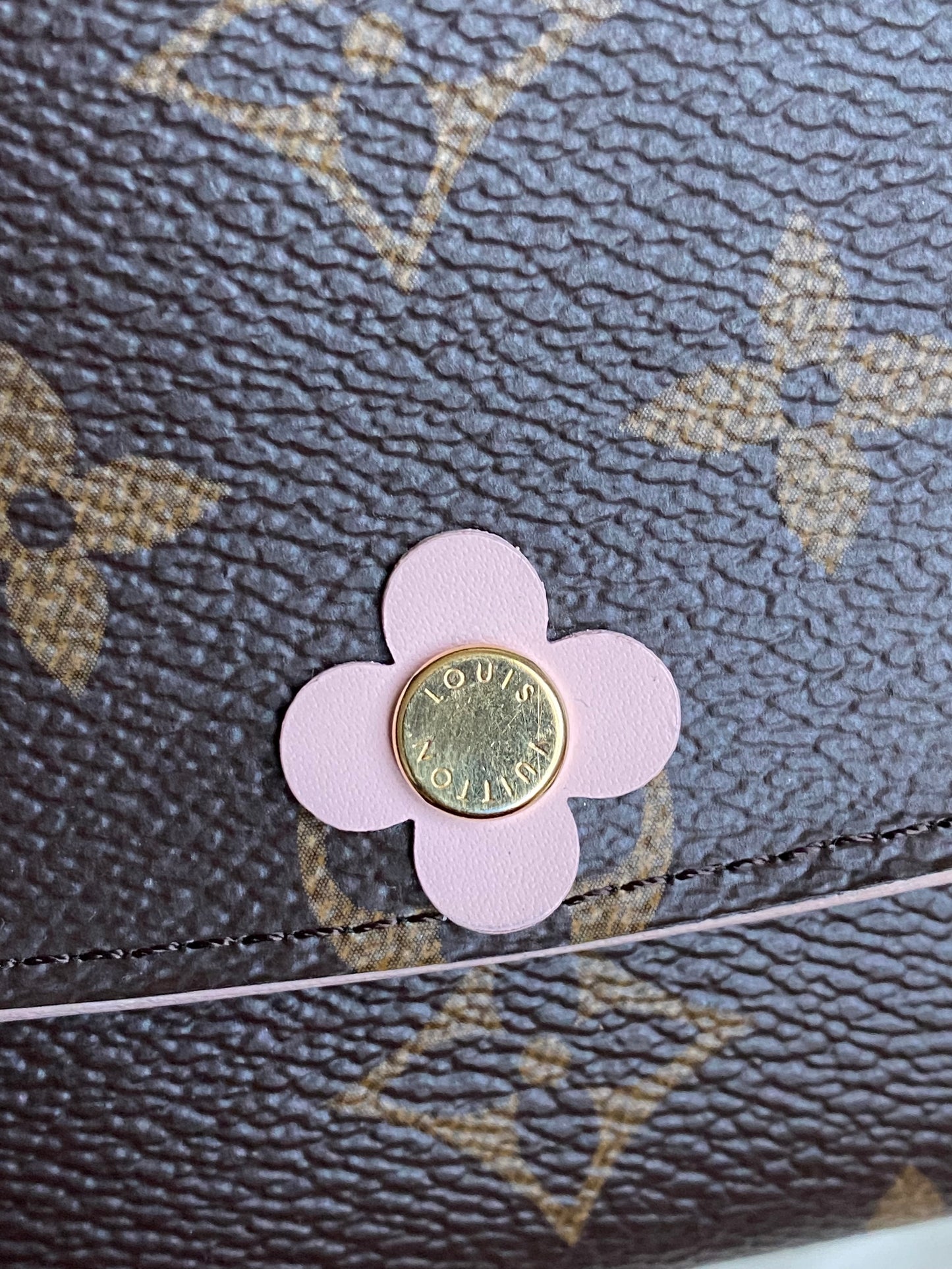 Louis Vuitton Emilie Bloom Flower Wallet