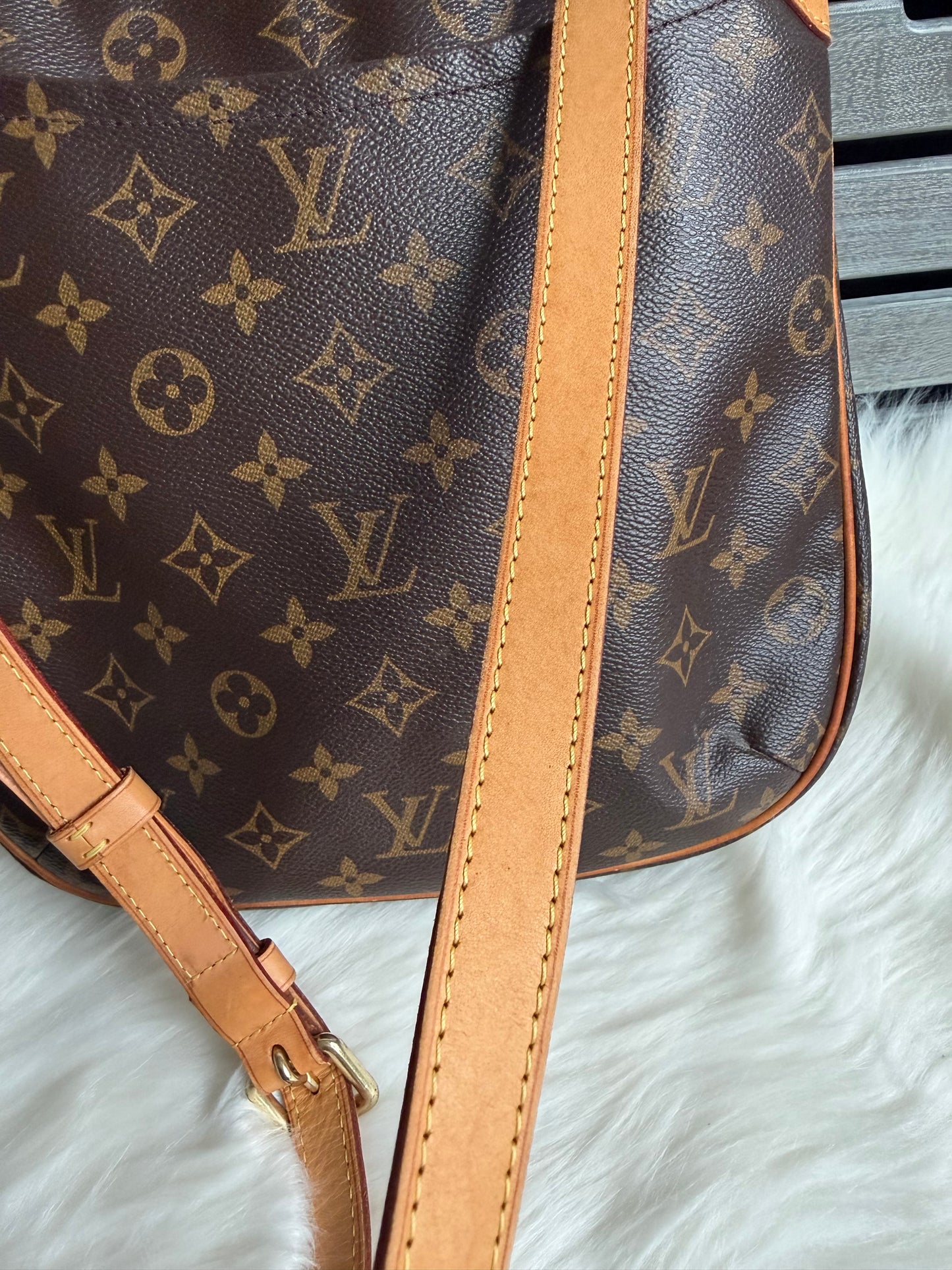 Louis Vuitton Odeon PM