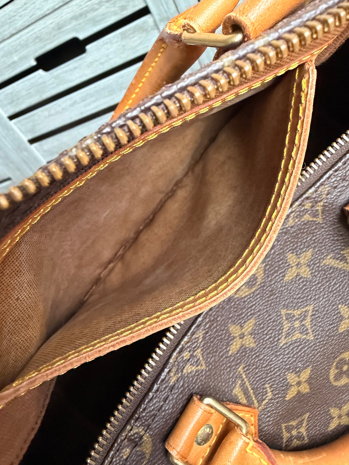 Louis Vuitton Speedy 35