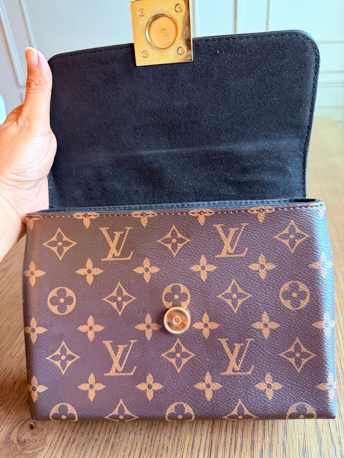 Louis Vuitton Locky BB Noir Monogram