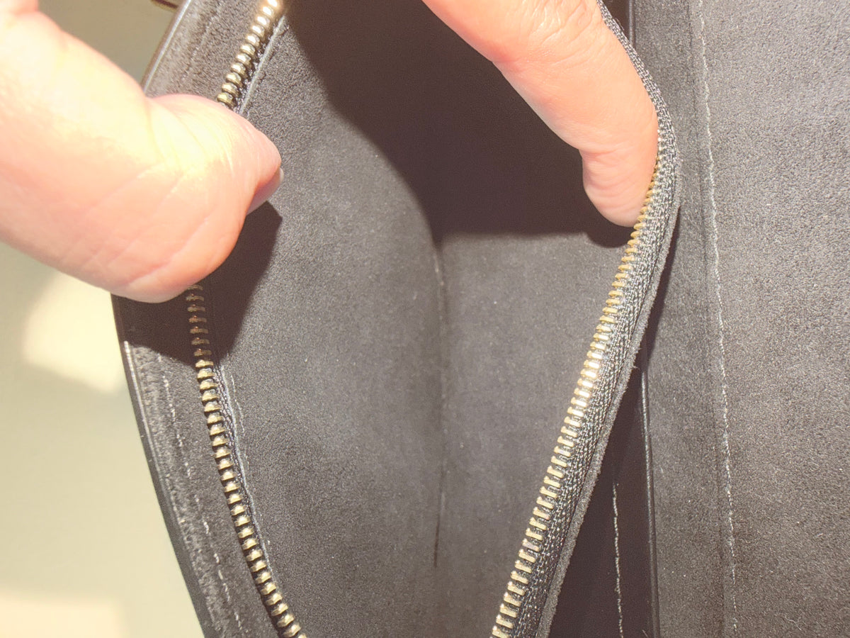 Louis Vuitton Black Calfskin Leather Chain Louise GM Bag