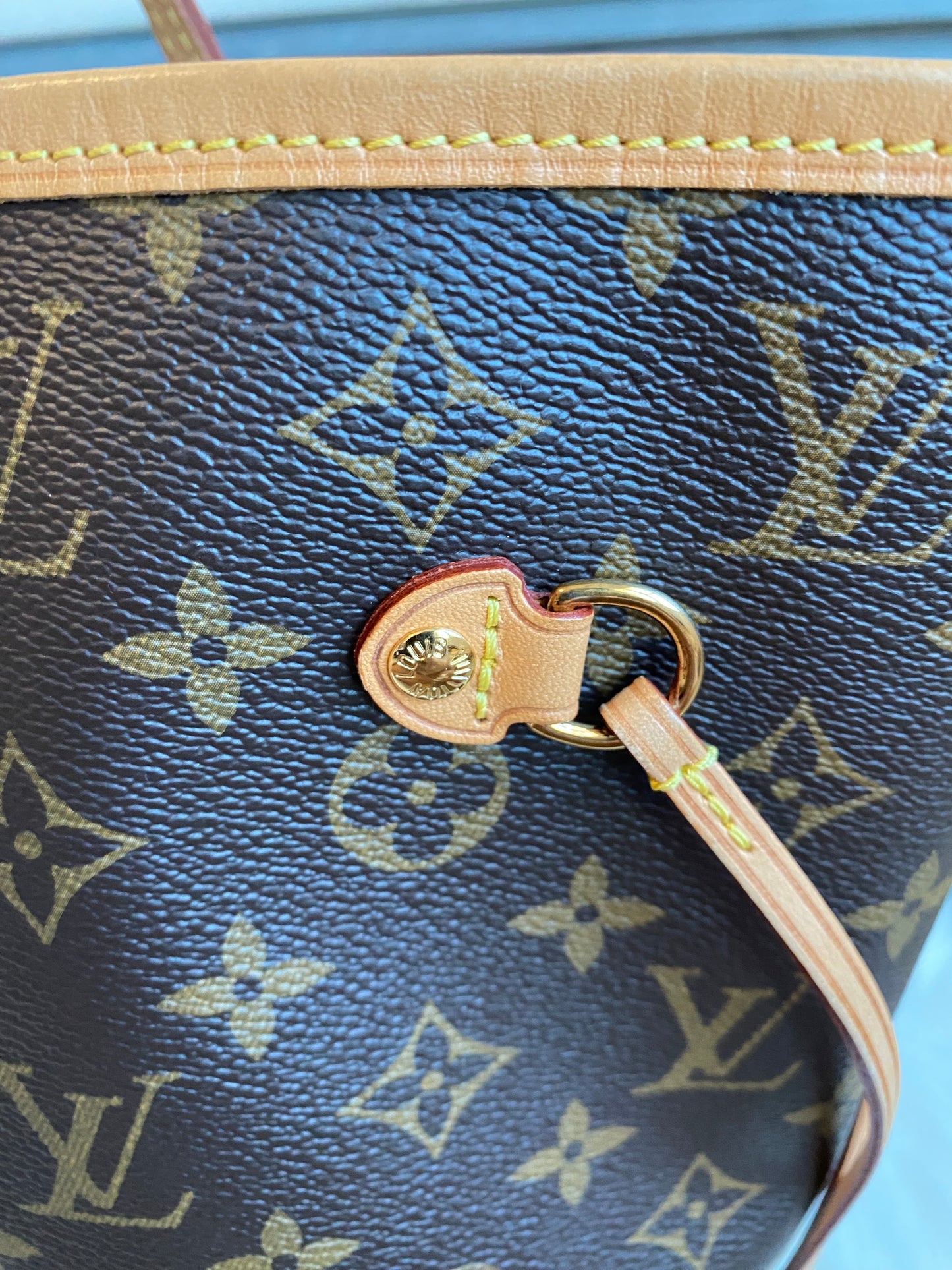 Louis Vuitton Neverfull MM With Pouch - Pivoine