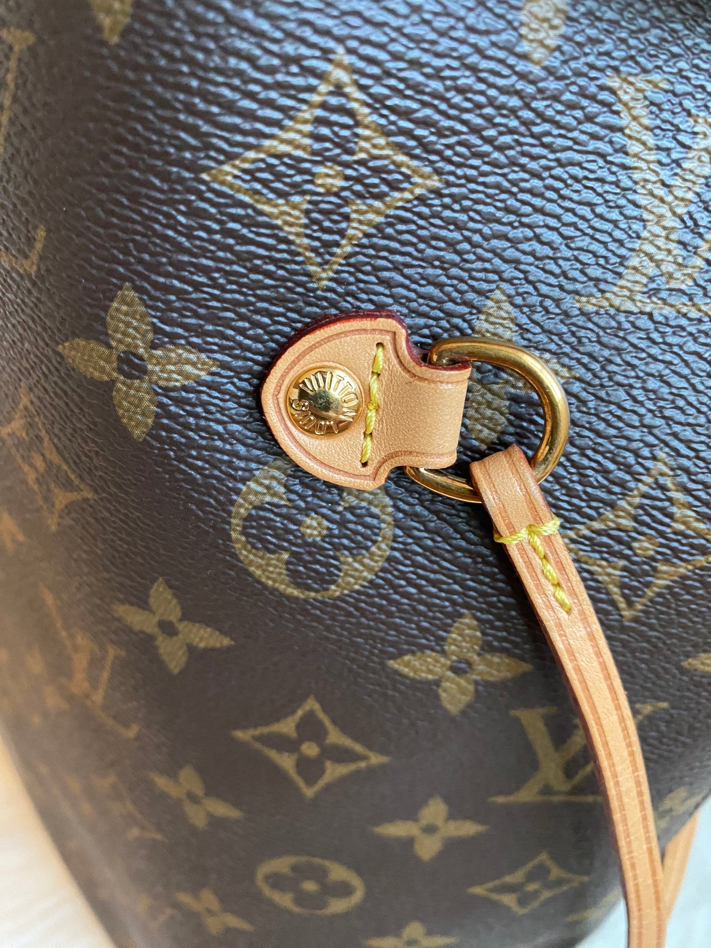 Louis Vuitton Neverfull MM With Pouch - Pivoine