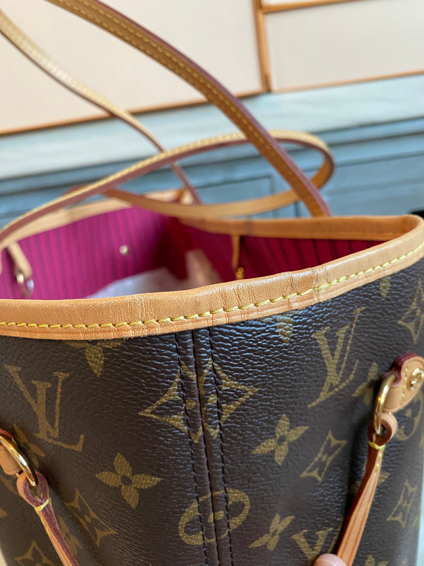 Louis Vuitton Neverfull MM With Pouch - Pivoine