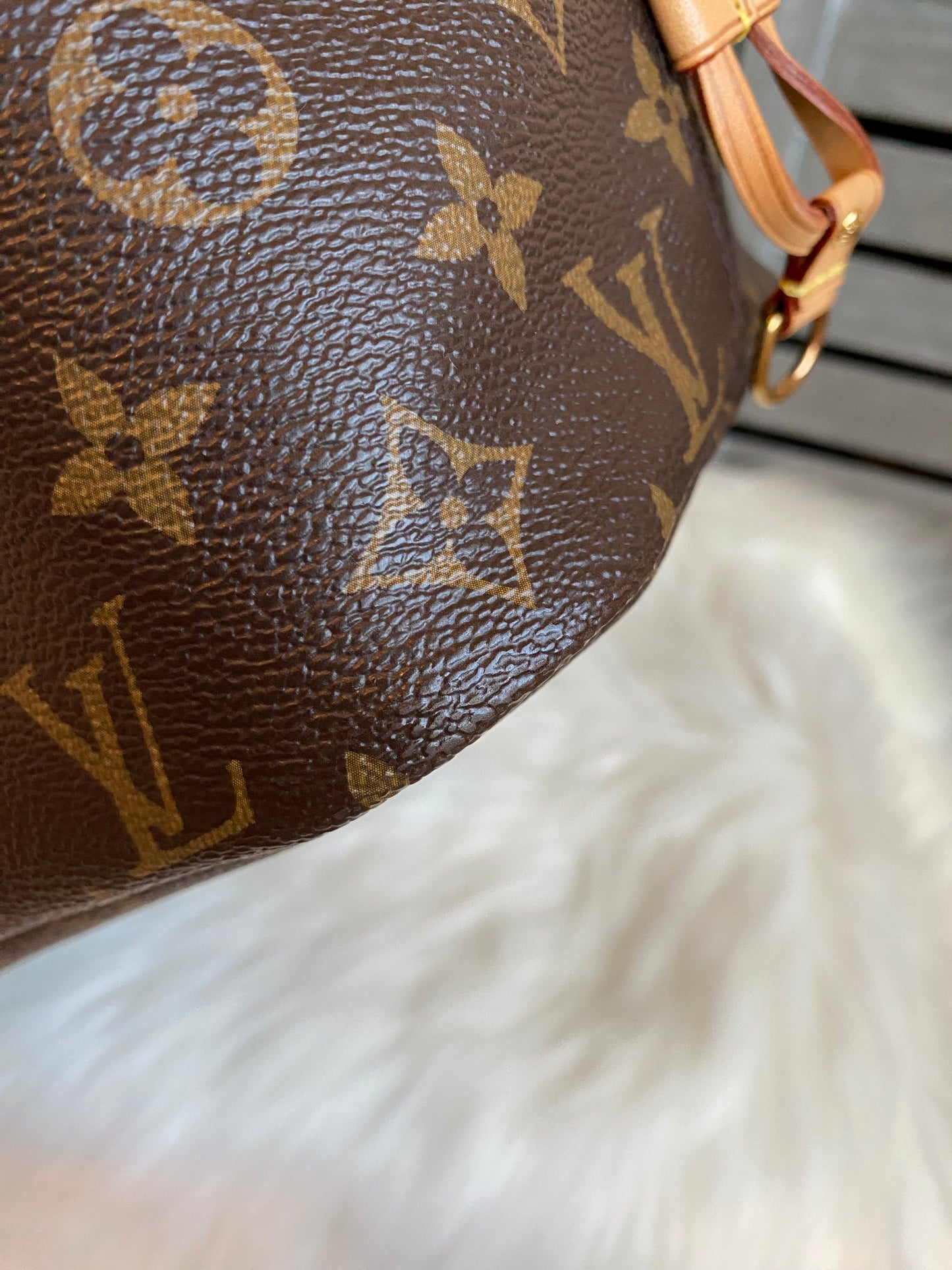 Louis Vuitton Neverfull MM With Pouch - Pivoine