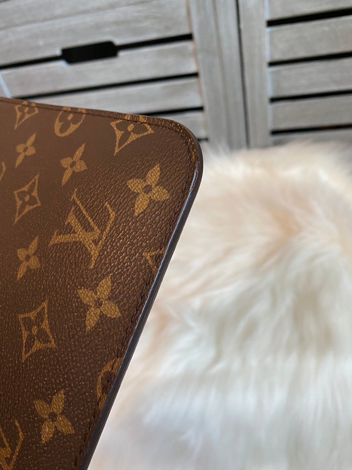 Louis Vuitton Neverfull MM With Pouch - Pivoine