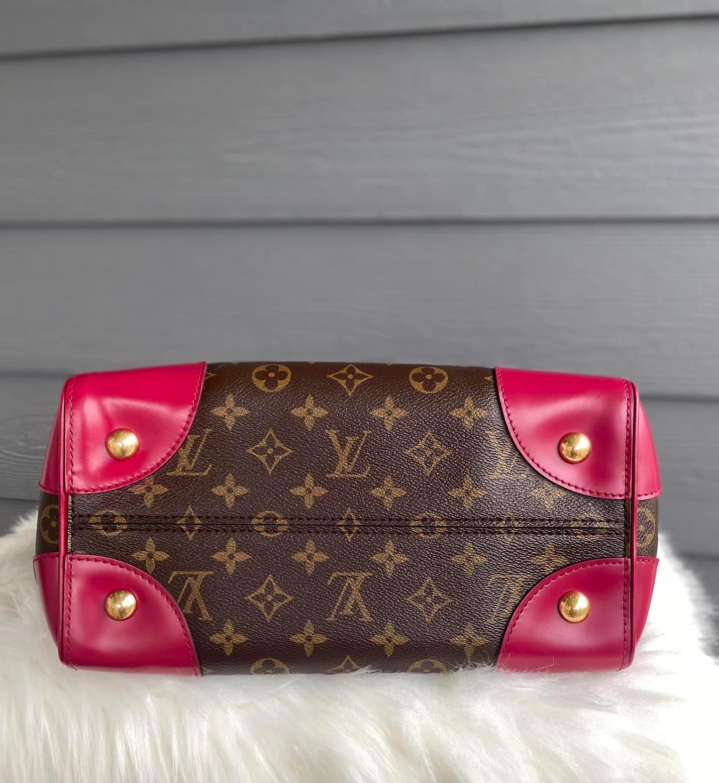 Louis Vuitton Phenix Magenta