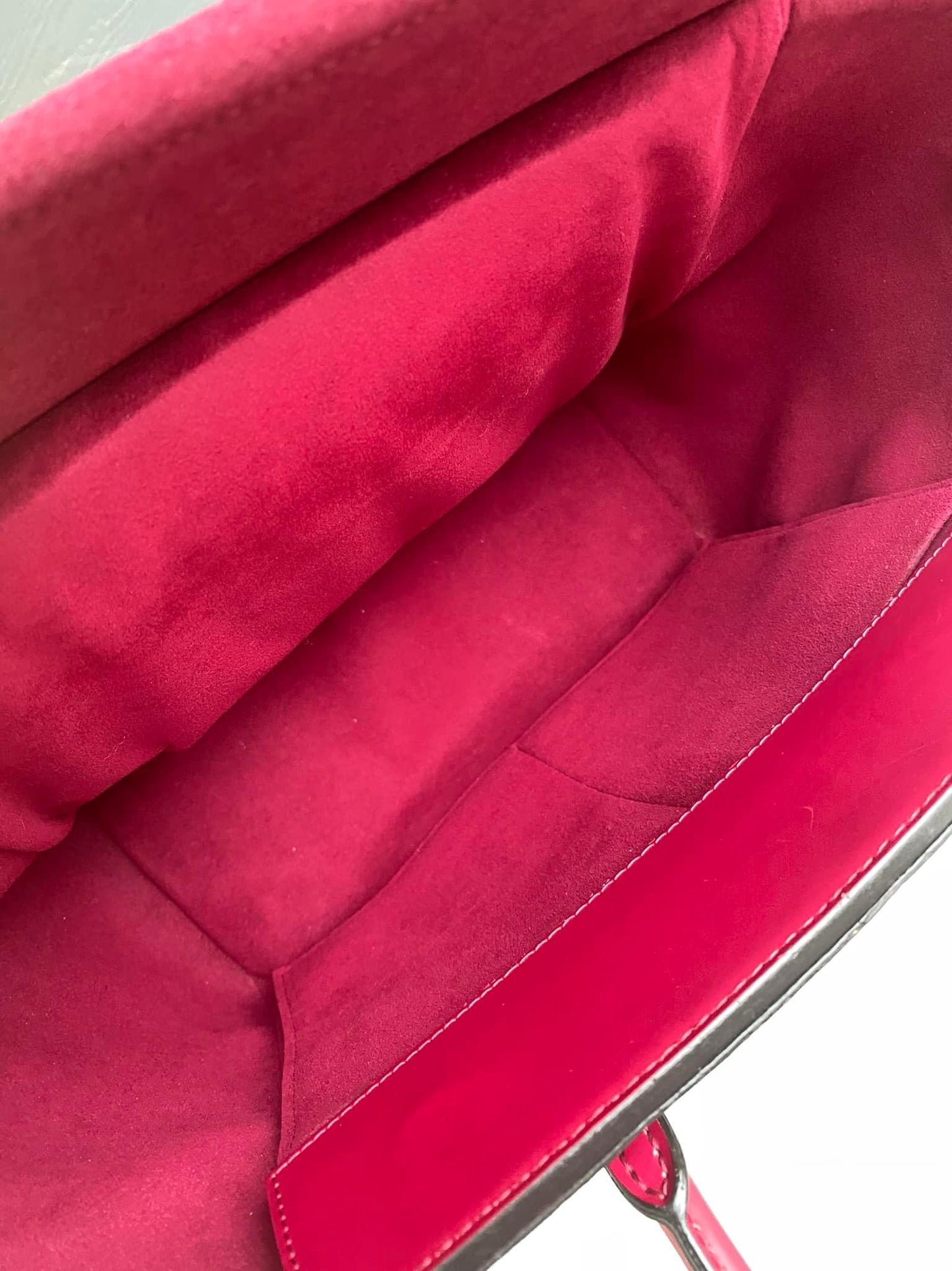 Louis Vuitton Phenix Magenta